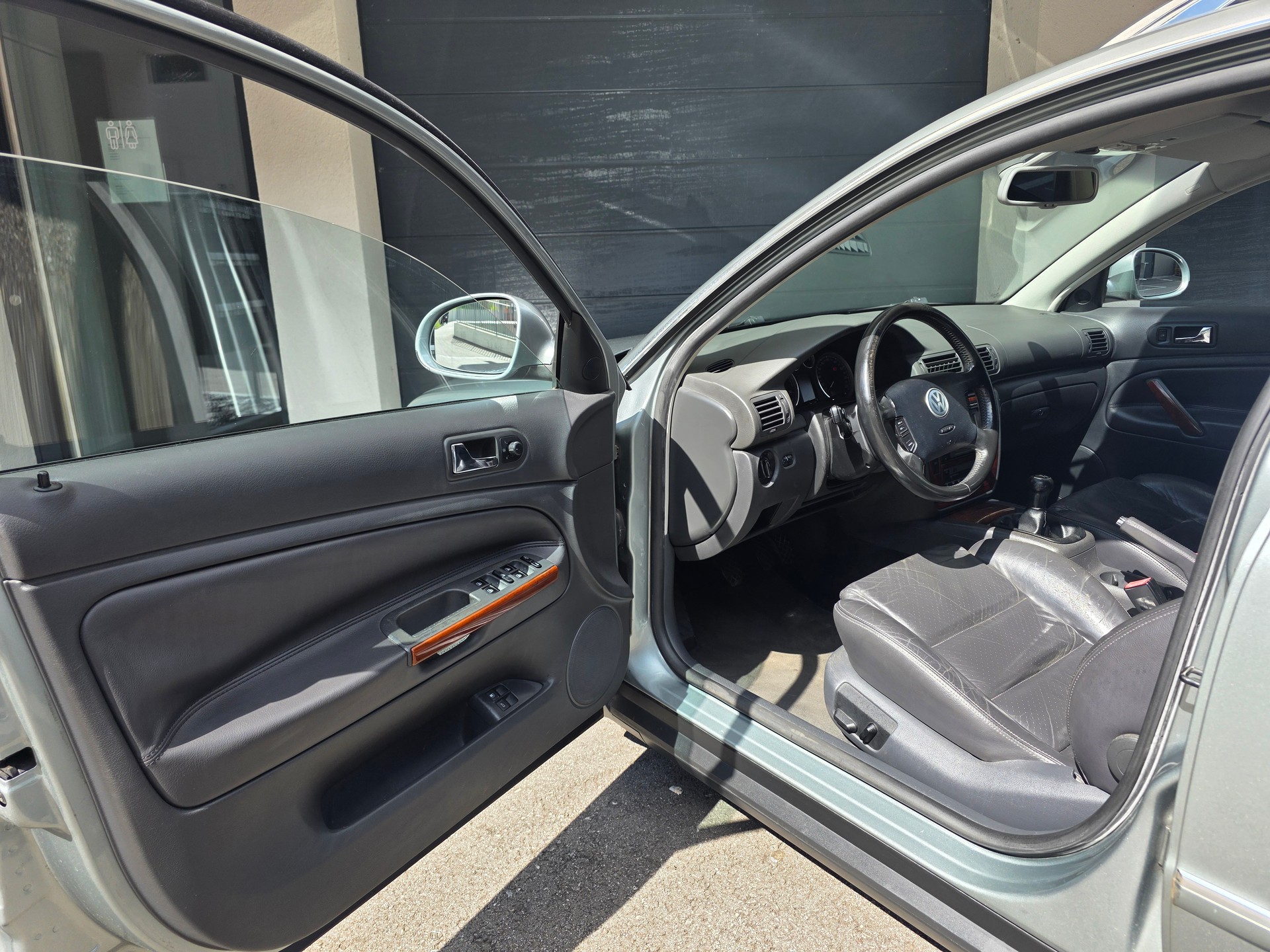 VW Passat Variant 2.0 TDI Highline-image-11