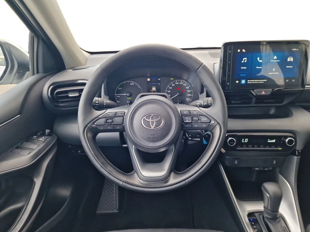 TOYOTA Yaris 1.5 Comfort e-CVT-showroom-element-2