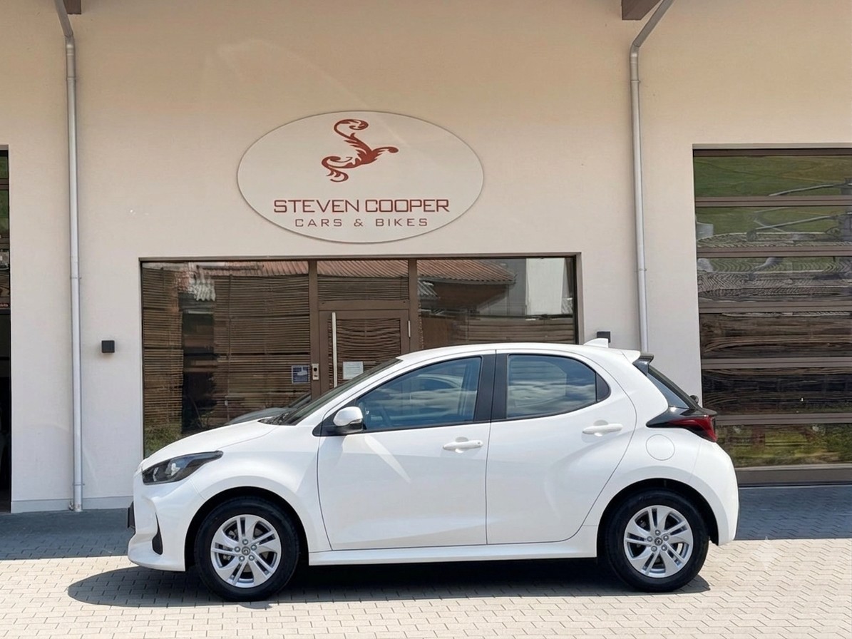 TOYOTA Yaris 1.5 Comfort e-CVT