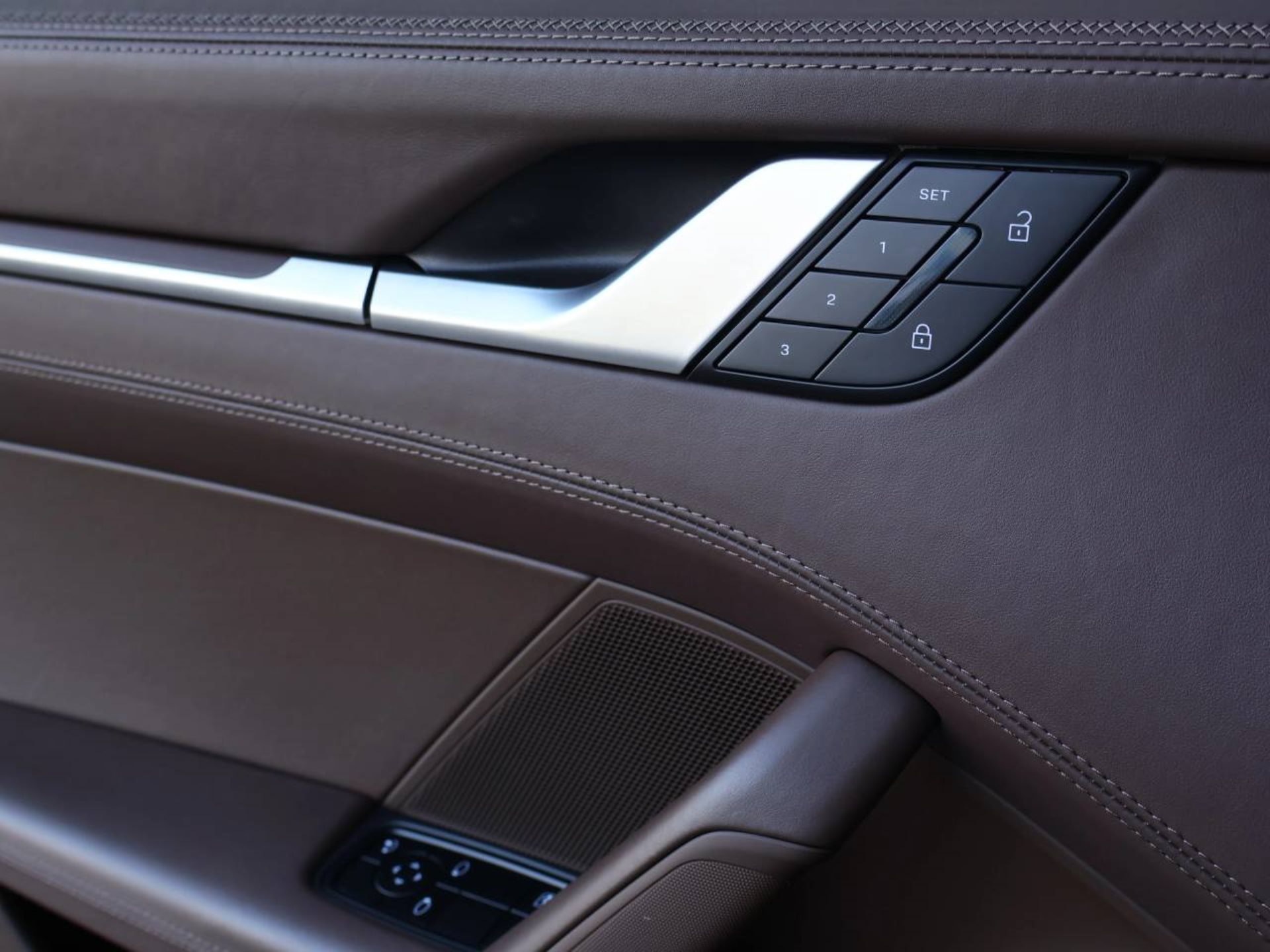 PORSCHE 911 Carrera S-image-30