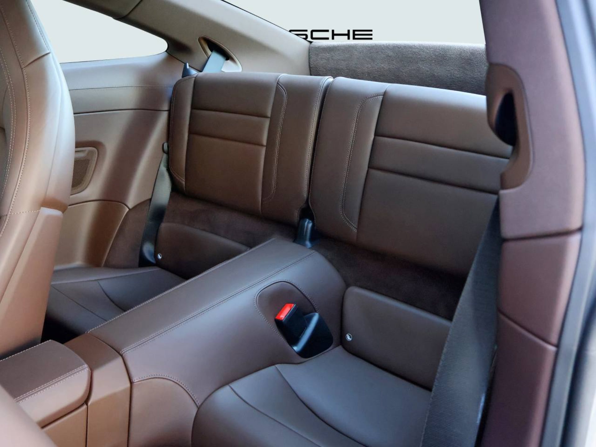 PORSCHE 911 Carrera S-image-12