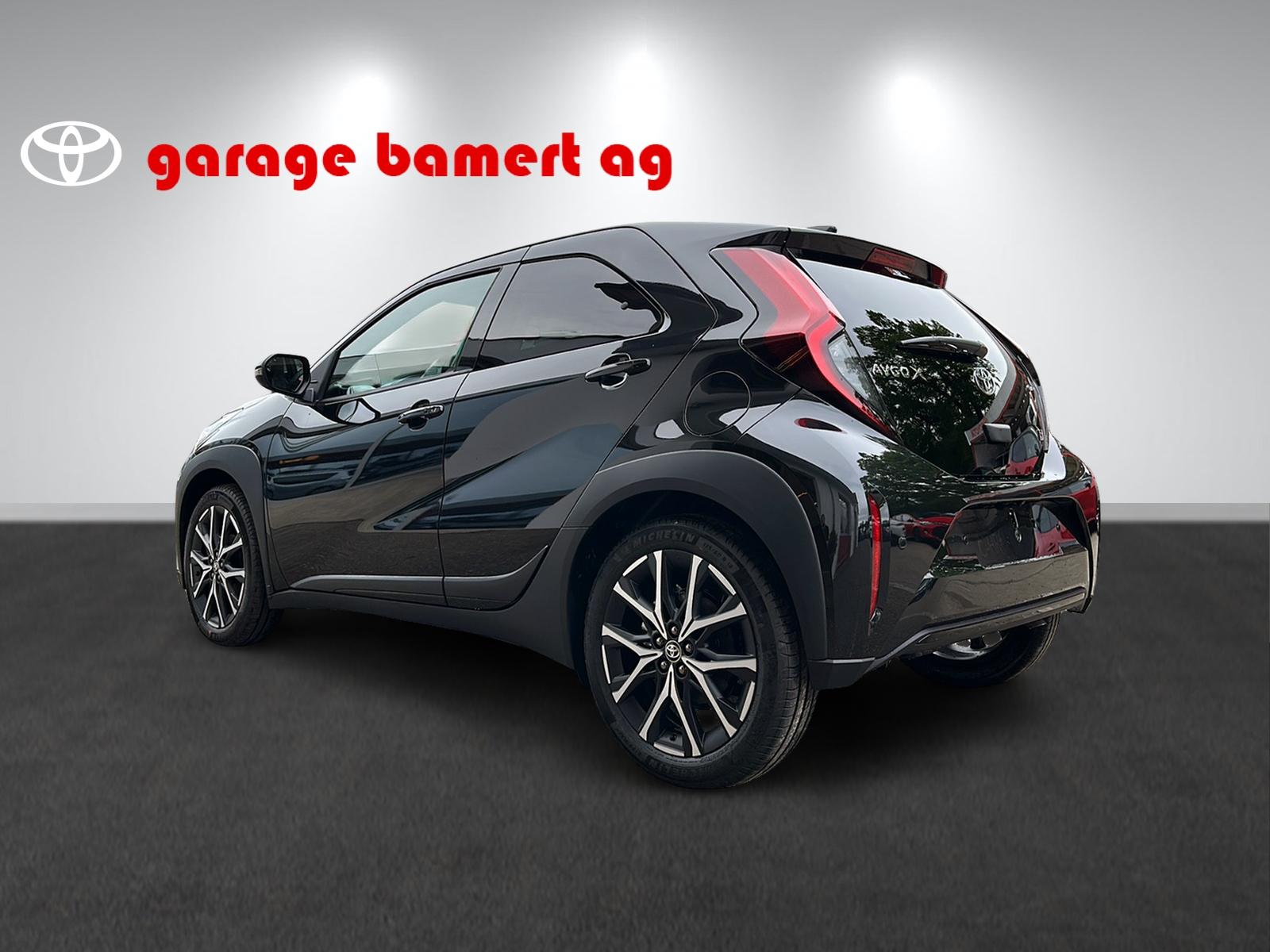TOYOTA Aygo X 1.5 VVT-i HSD GR Sport-showroom-element-3