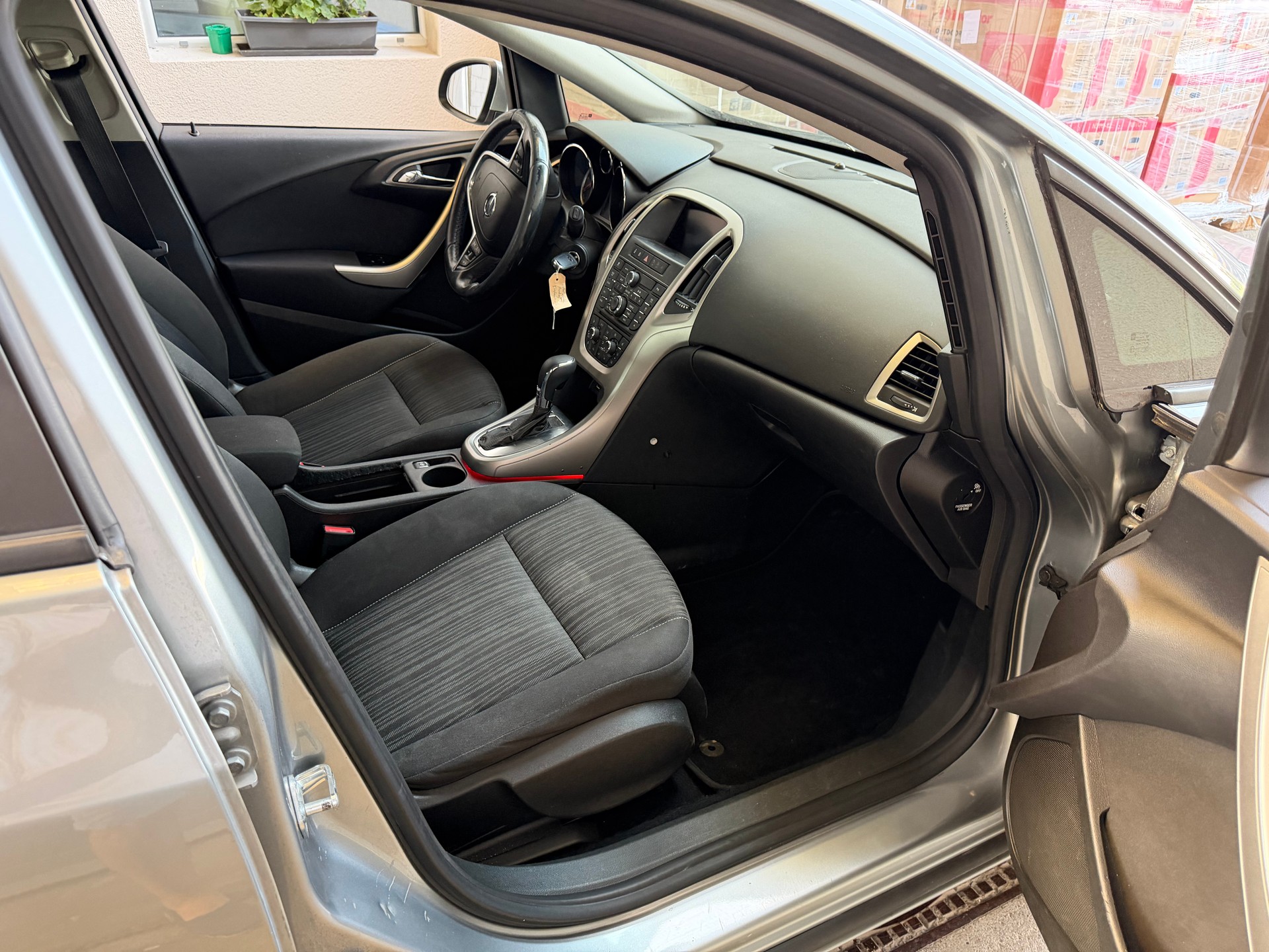 OPEL Astra SportsTourer 2.0 CDTi Enjoy Automatic-image-6