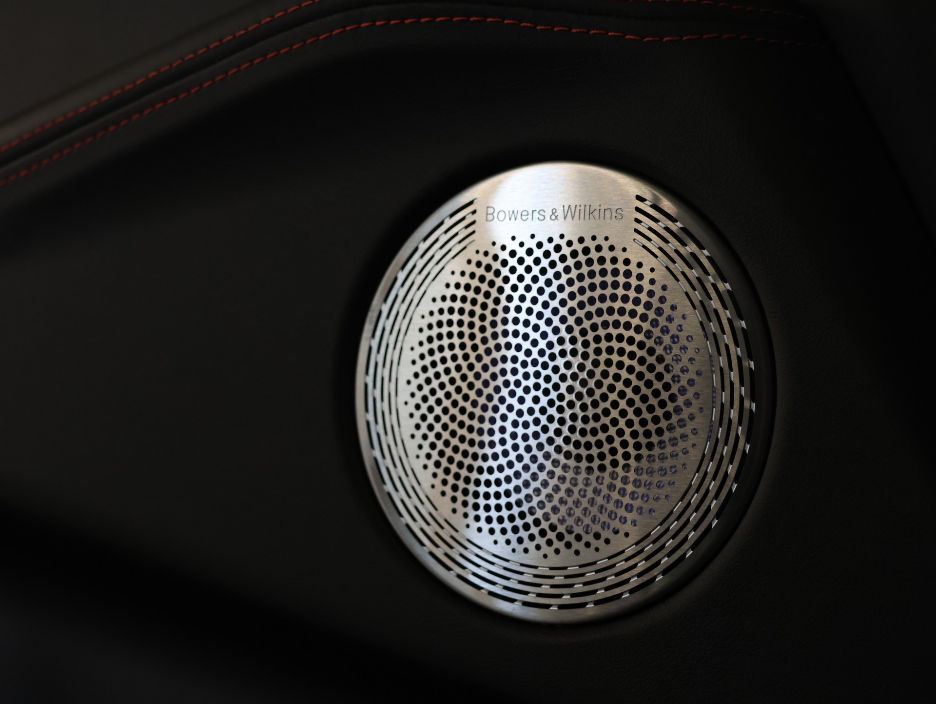 BMW XM xDrive PHEV Steptronic Label *Panoramadach* *360 Kamera* *Bowers & Wilkins*-image-18