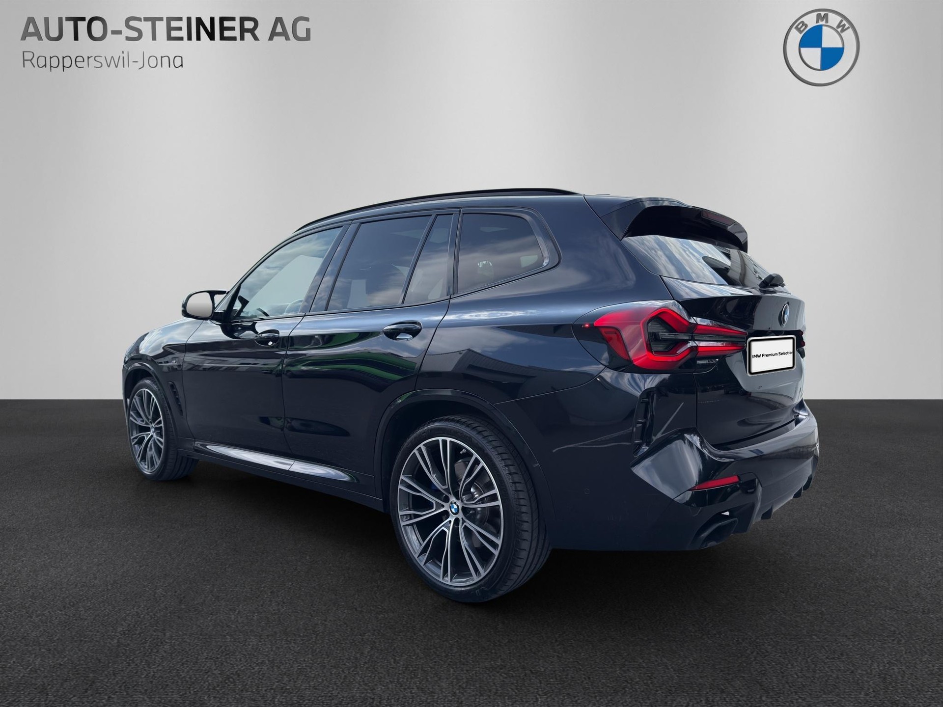 BMW X3 M40d-showroom-element-2