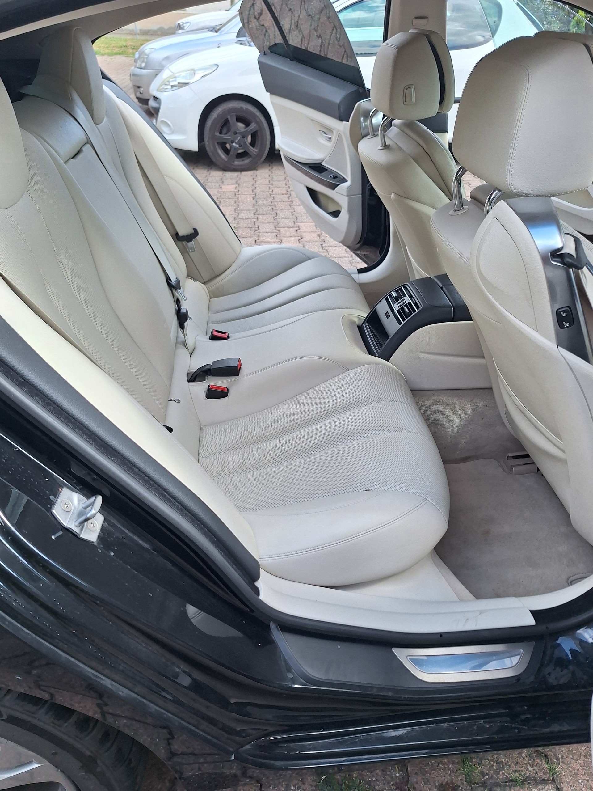 BMW 640 Gran Turismo-image-9