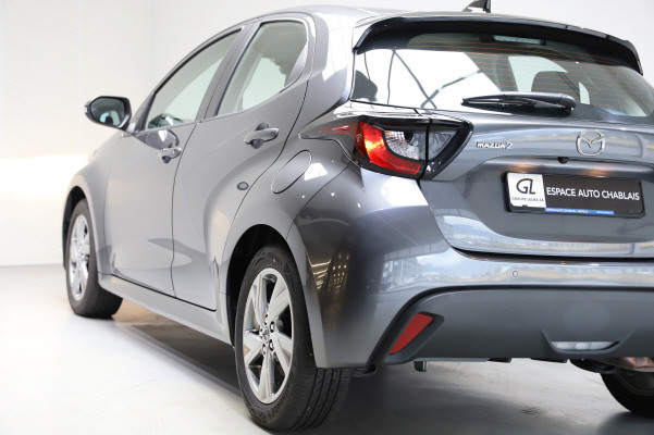 MAZDA 2 Hybrid Exclusive-line-showroom-element-3