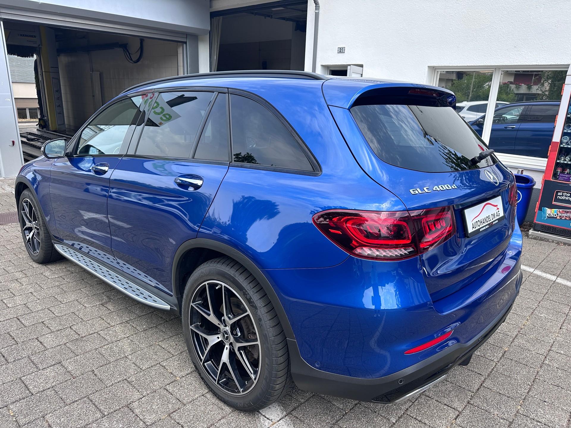 MERCEDES-BENZ GLC 400 d 4Matic AMG Line Plus 9G-Tronic-showroom-element-3