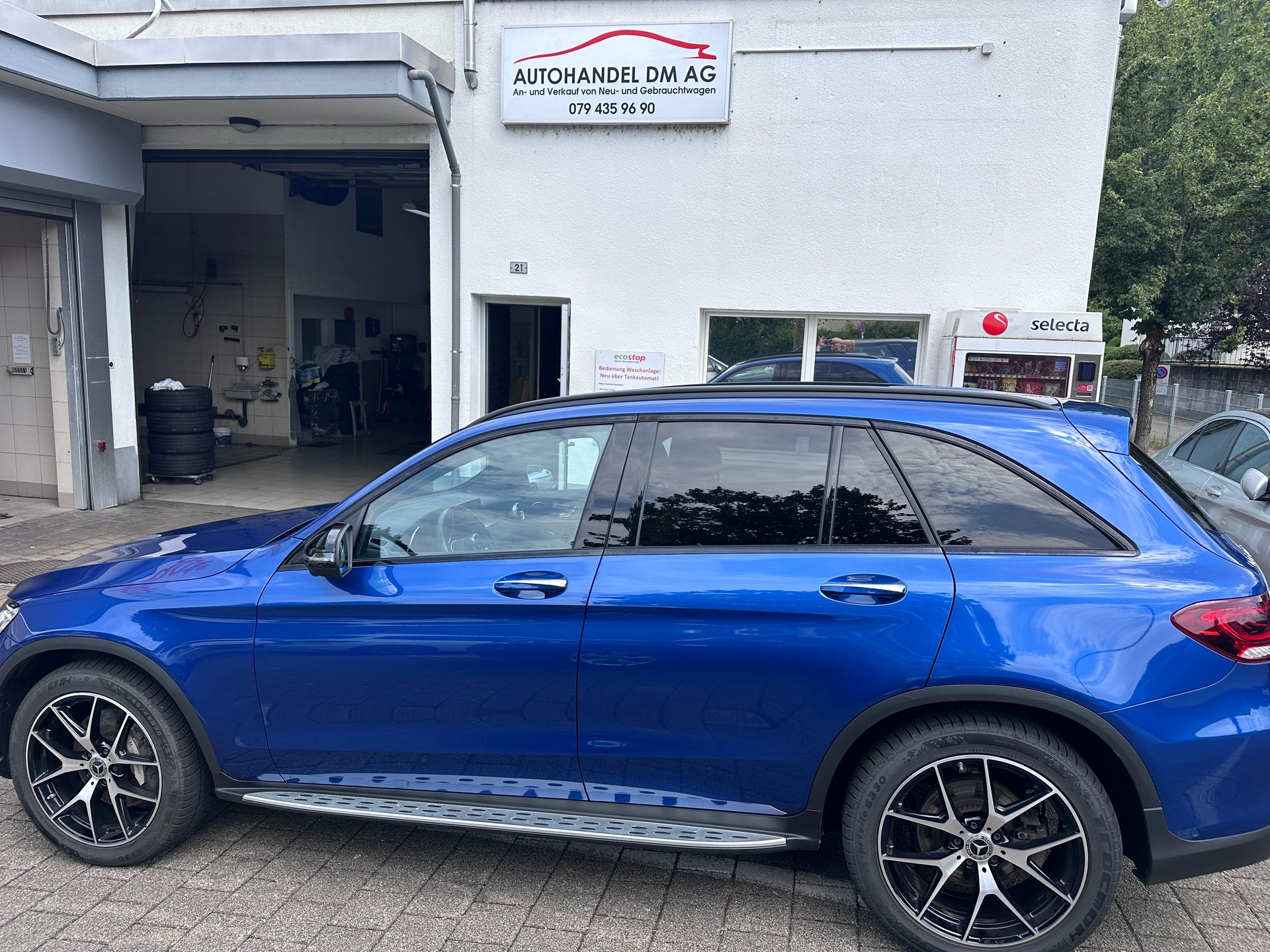 MERCEDES-BENZ GLC 400 d 4Matic AMG Line Plus 9G-Tronic-showroom-element-2