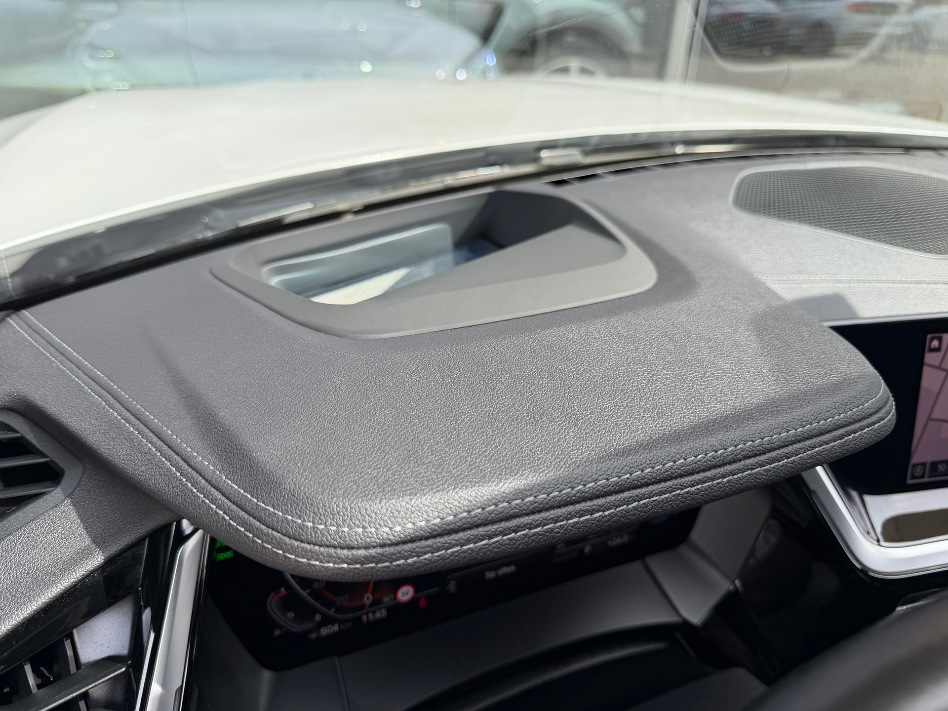 BMW Z4 sDrive 30i Sport Line Steptronic-image-13