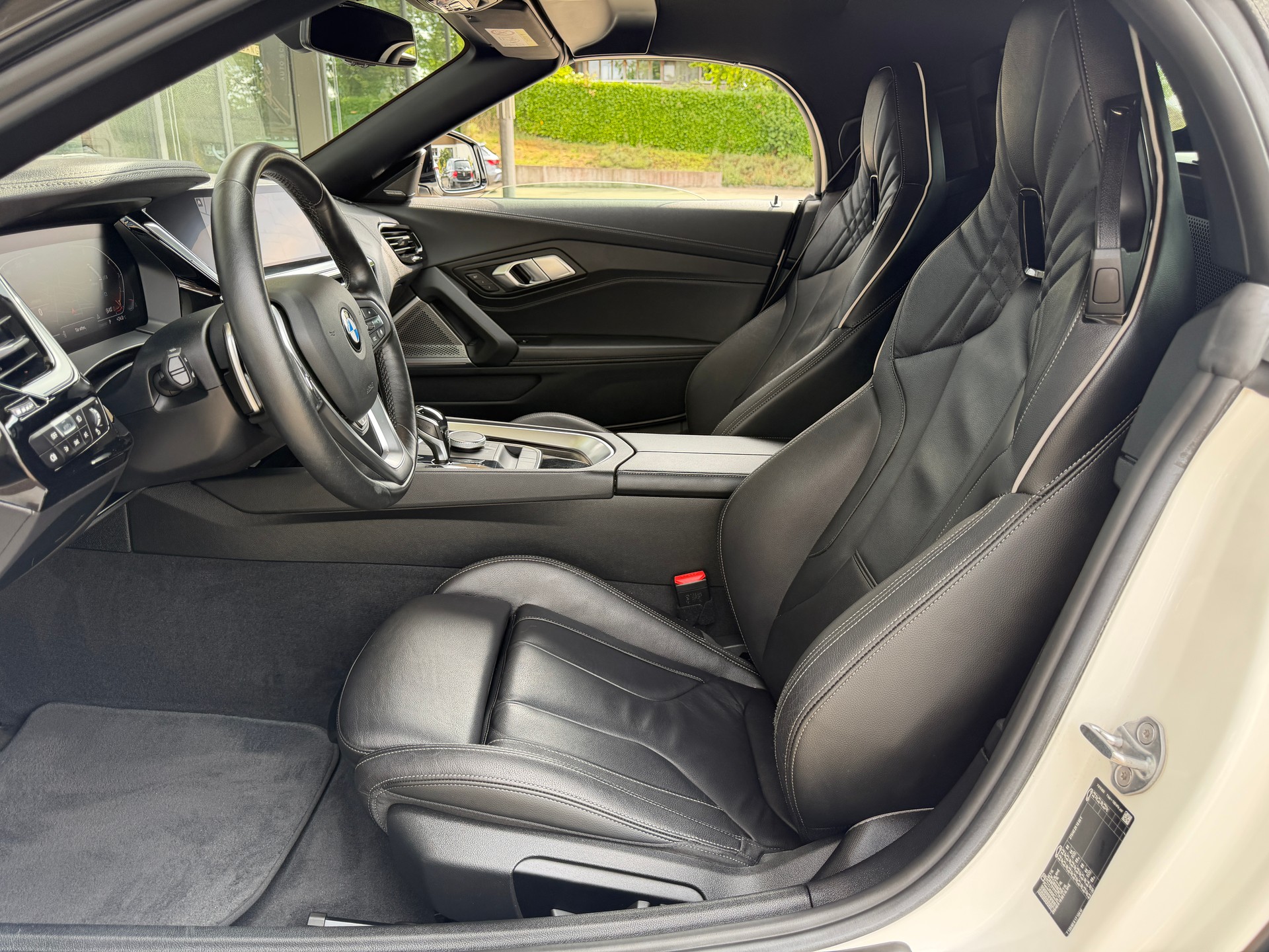 BMW Z4 sDrive 30i Sport Line Steptronic-image-11