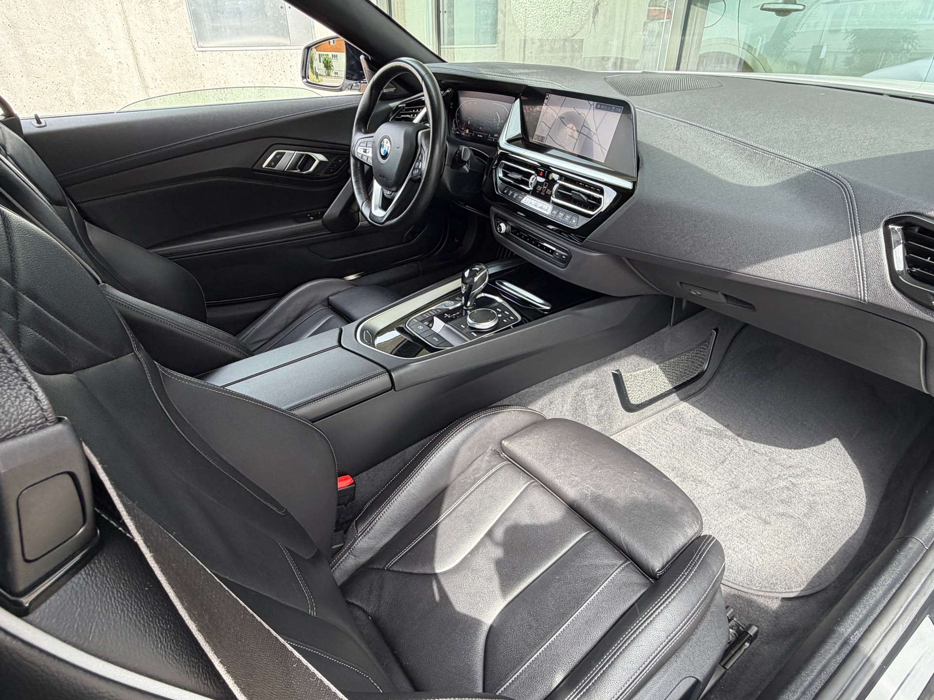 BMW Z4 sDrive 30i Sport Line Steptronic-image-18