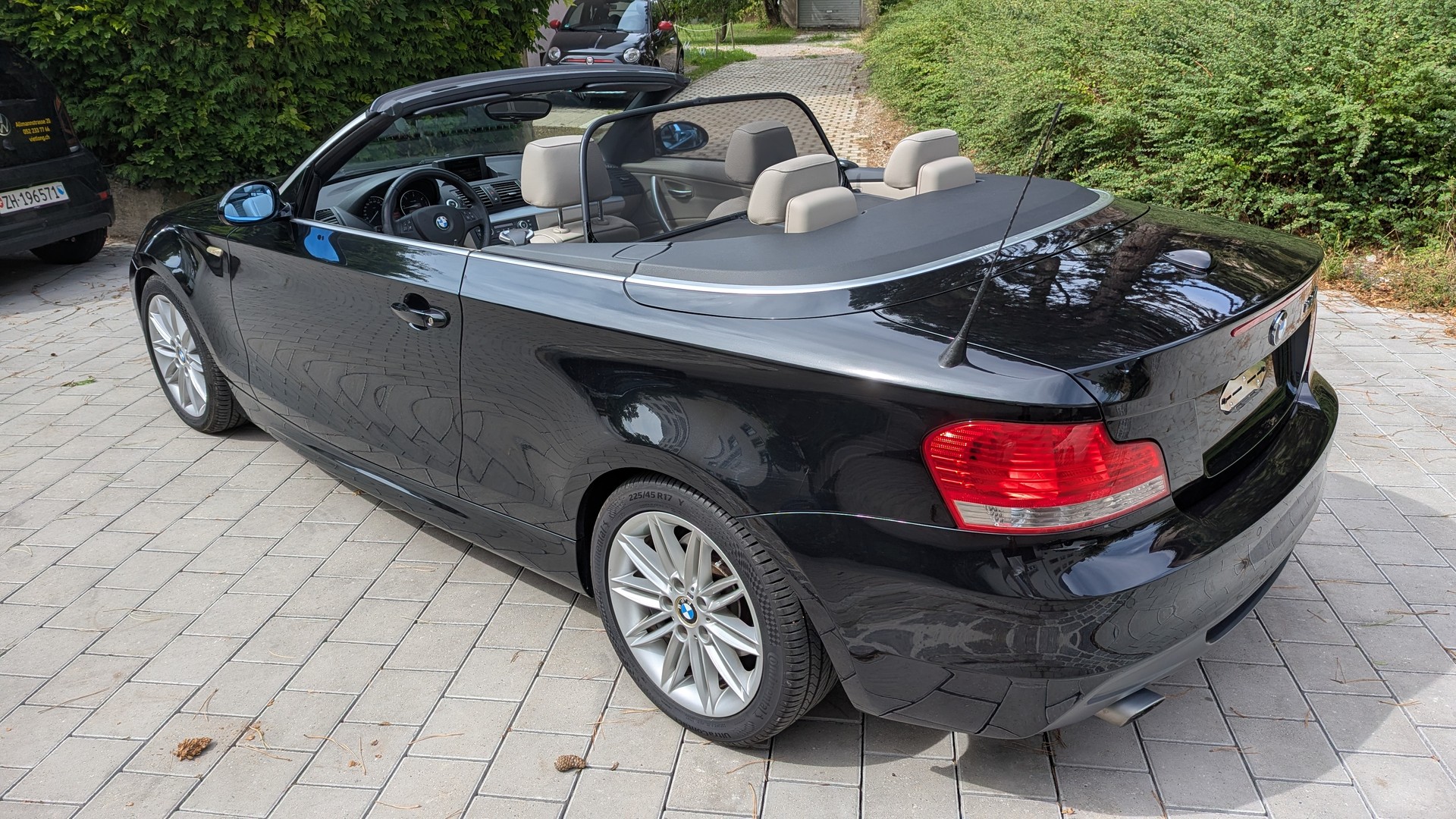 BMW 120d-image-1