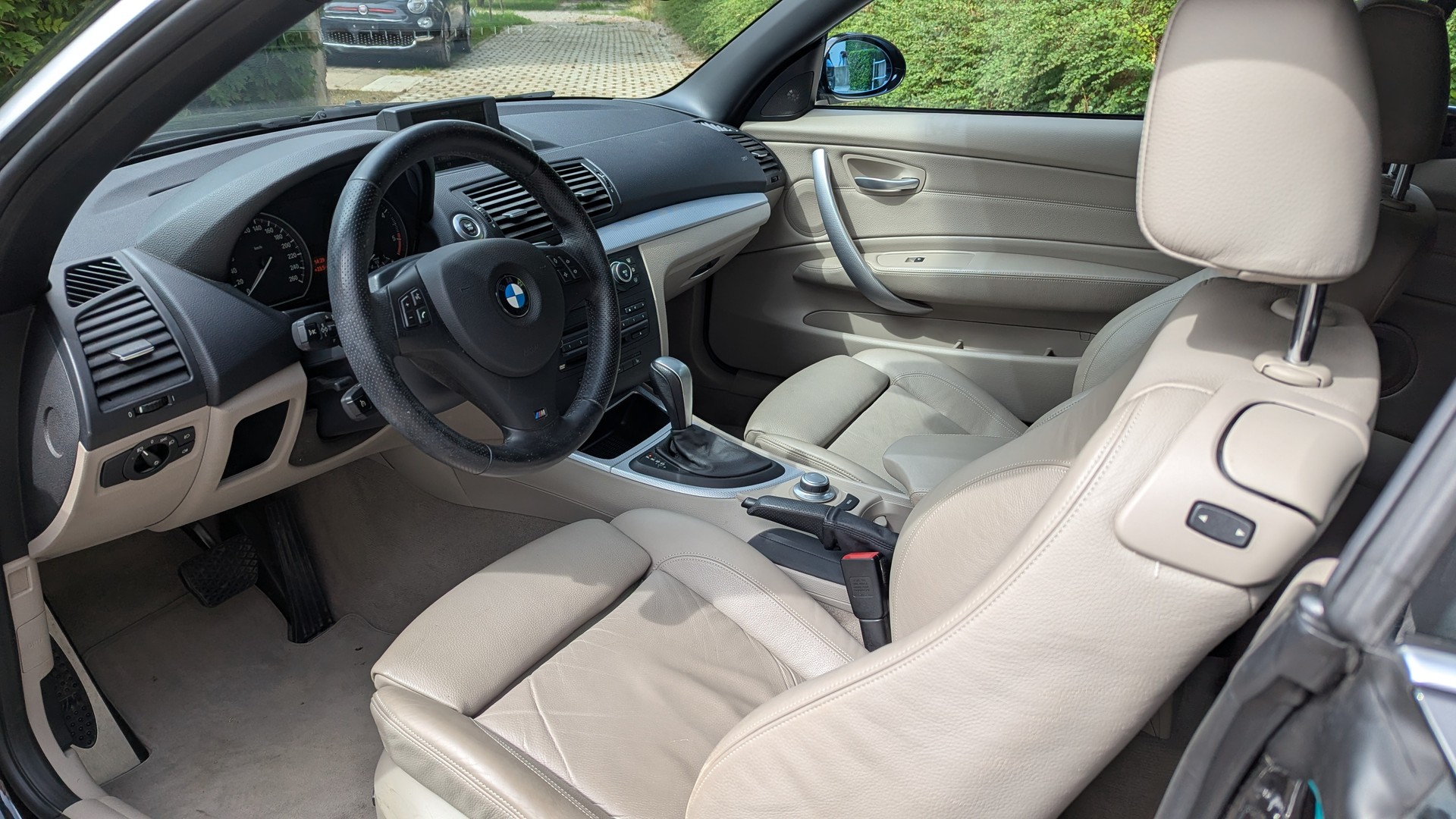 BMW 120d-image-6