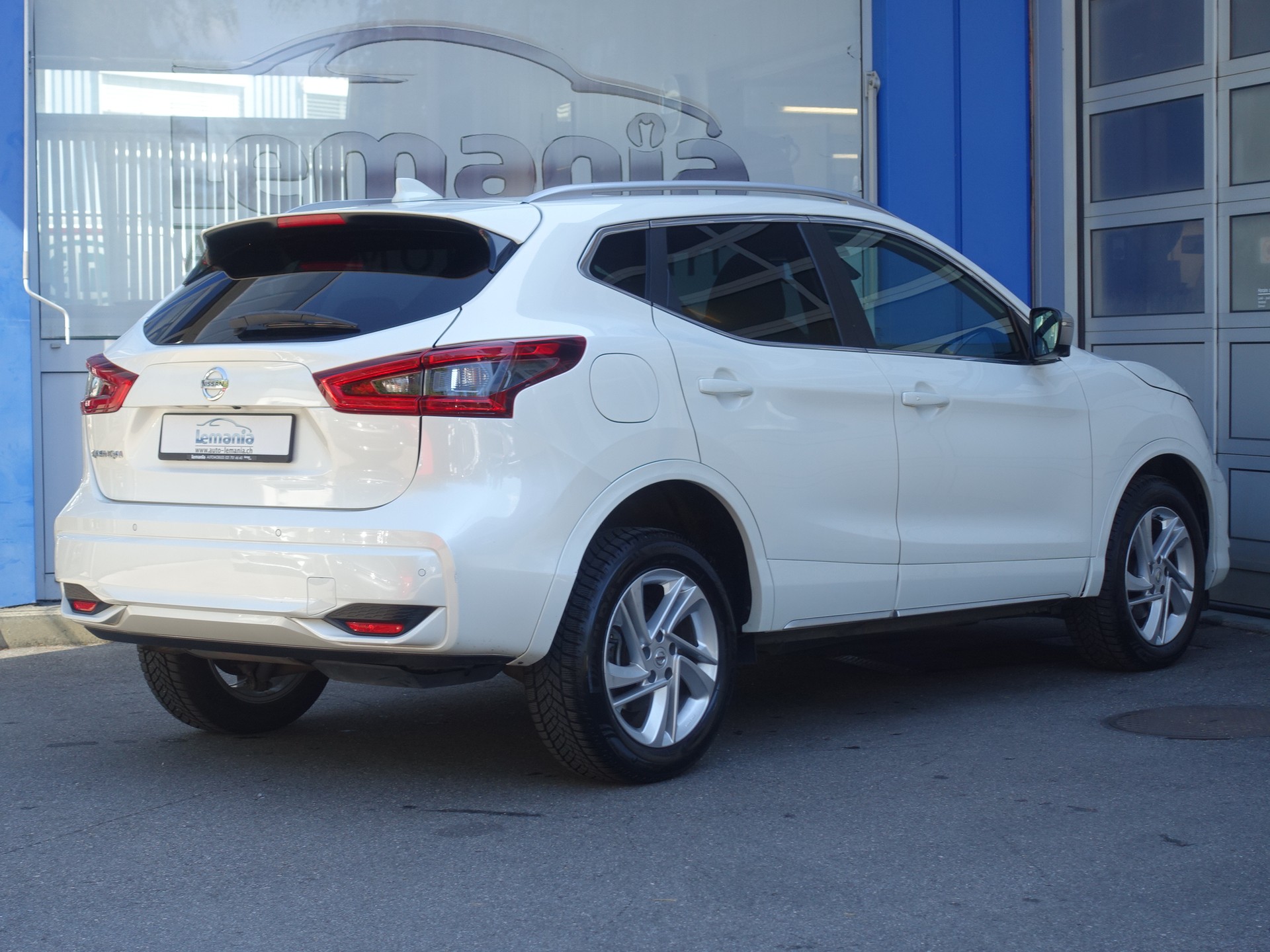 NISSAN Qashqai 1.7 dCi tekna Xtronic ALL-MODE 4x4-image-4