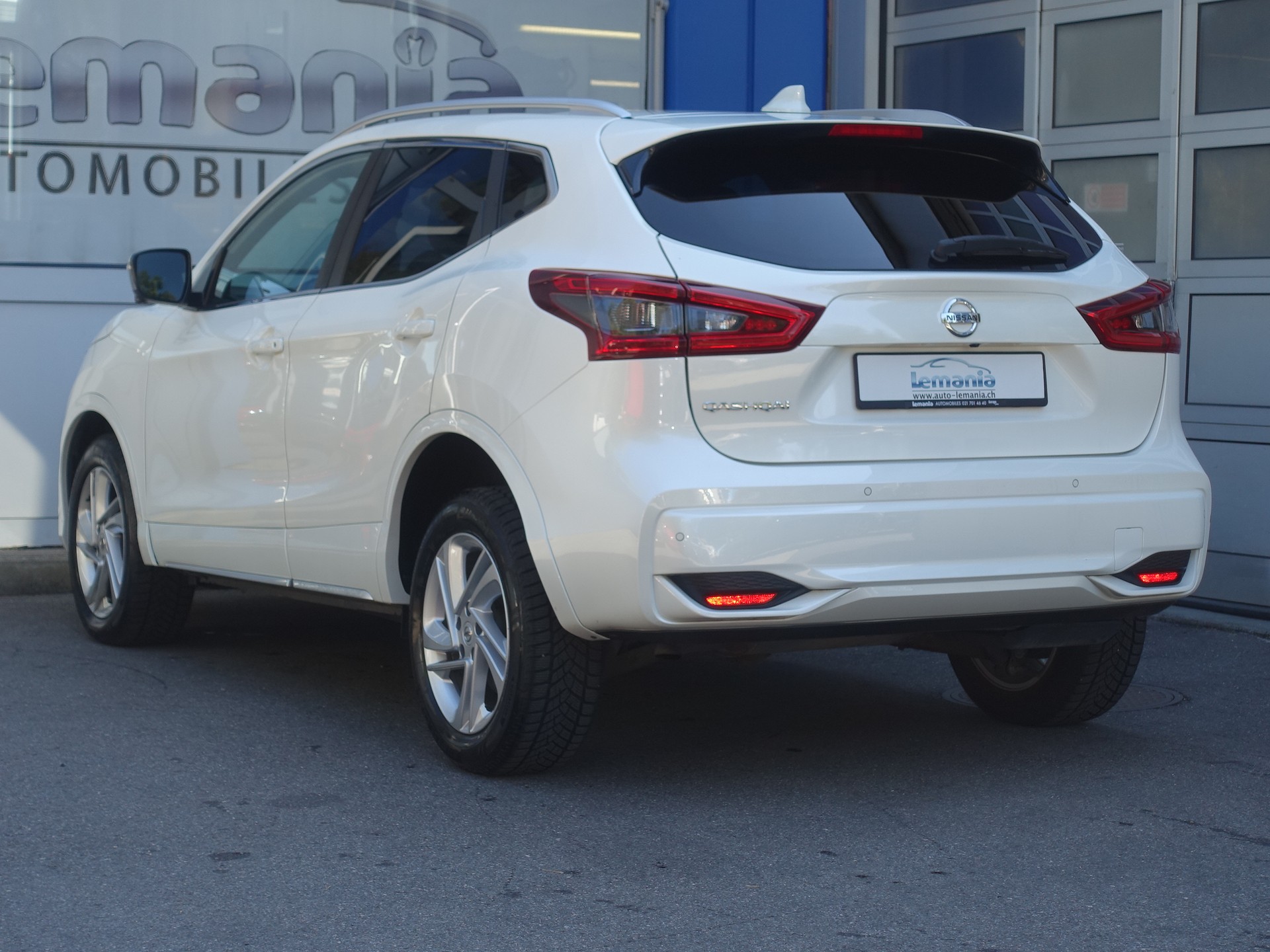 NISSAN Qashqai 1.7 dCi tekna Xtronic ALL-MODE 4x4-showroom-element-3