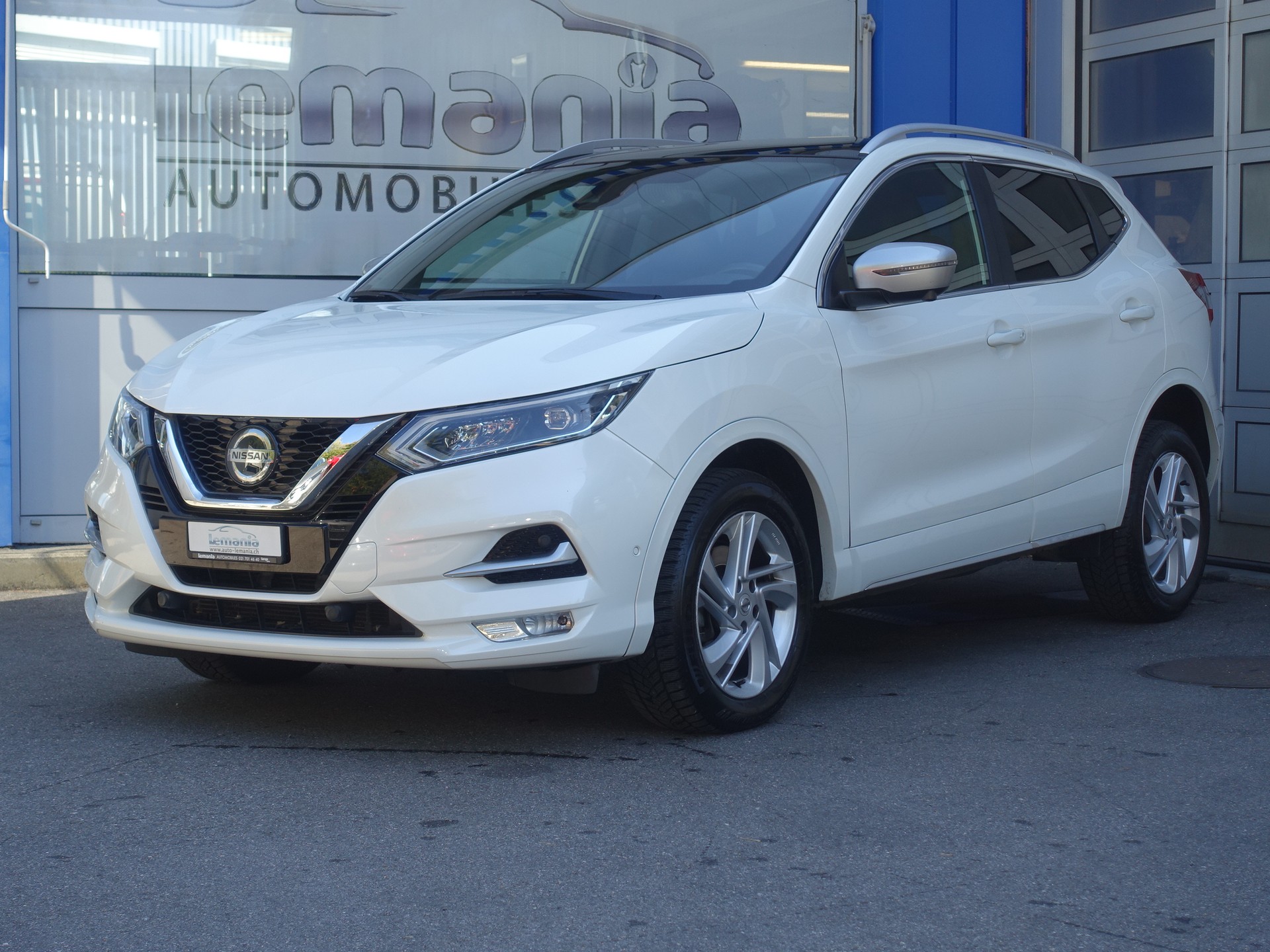 NISSAN Qashqai 1.7 dCi tekna Xtronic ALL-MODE 4x4-showroom-element-1