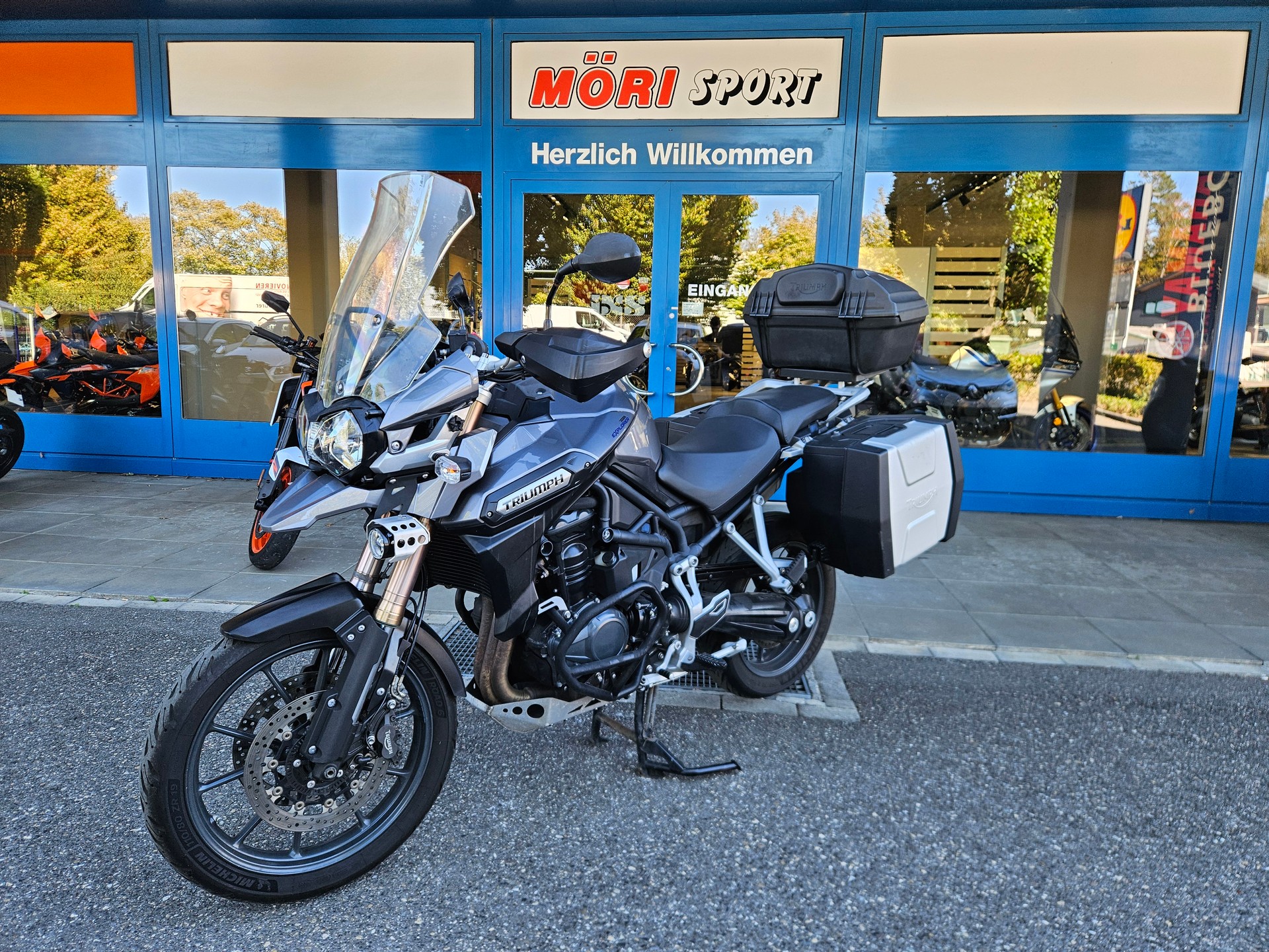 TRIUMPH Tiger 1200 Explorer ABS-image-2