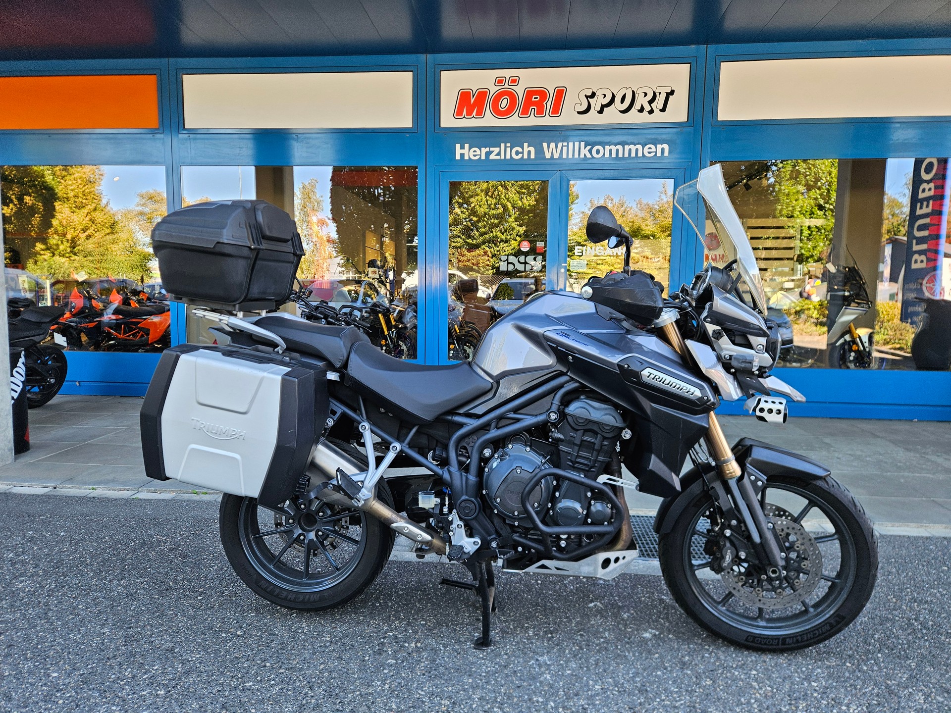 TRIUMPH Tiger 1200 Explorer ABS-image-0