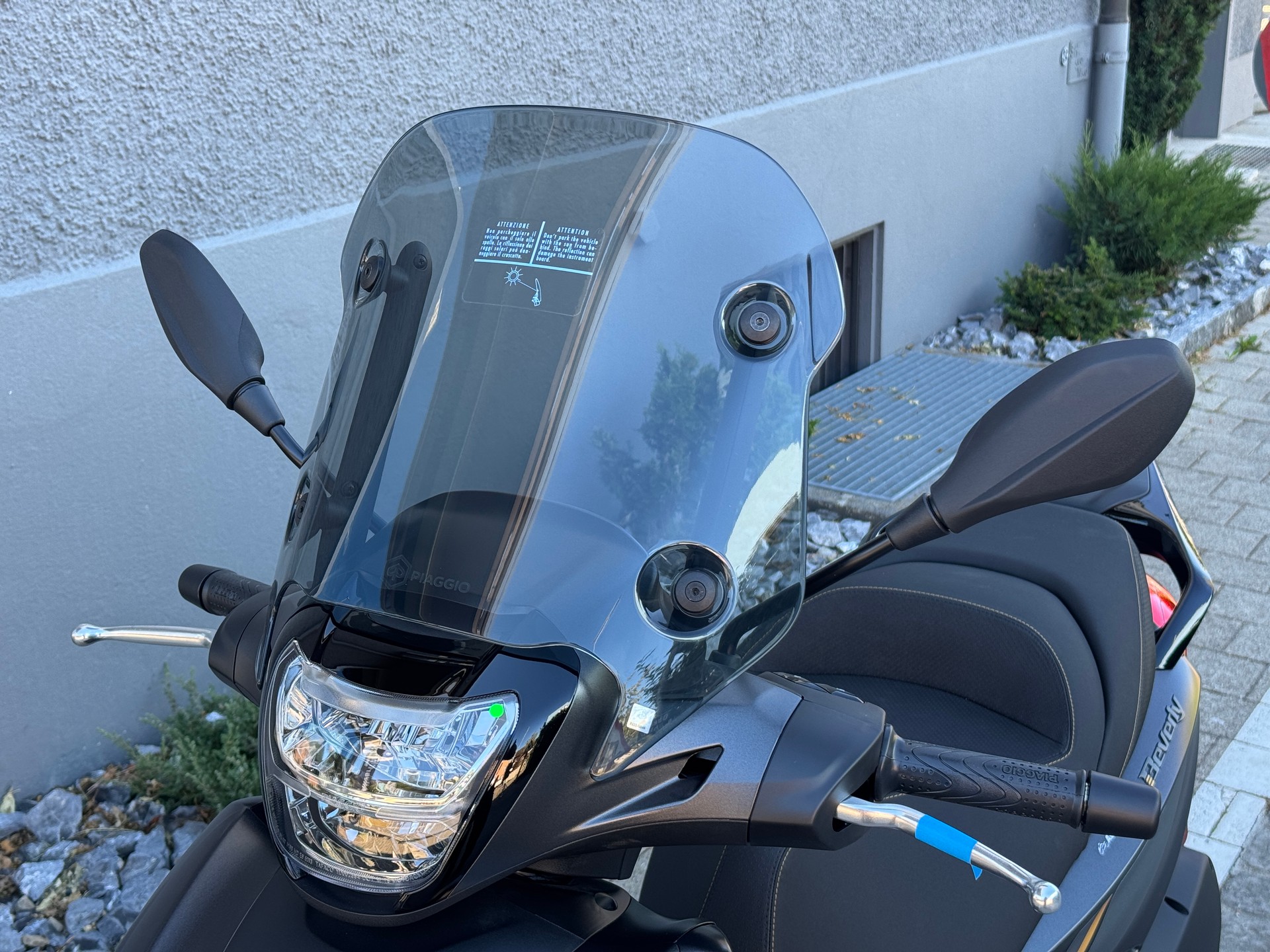 PIAGGIO Beverly 310 hpe E5+ / 25th Anniversary-showroom-element-1