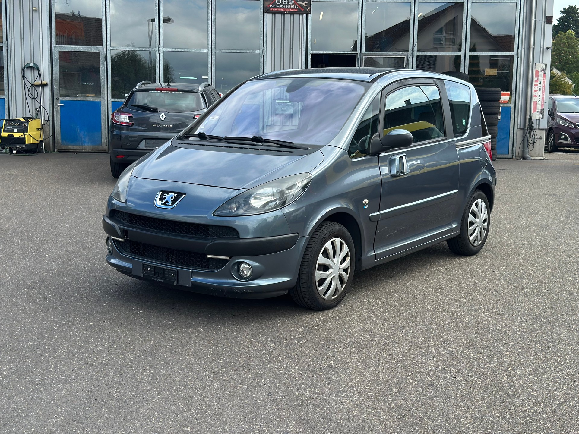 PEUGEOT 1007 1.4 HDI Trendy