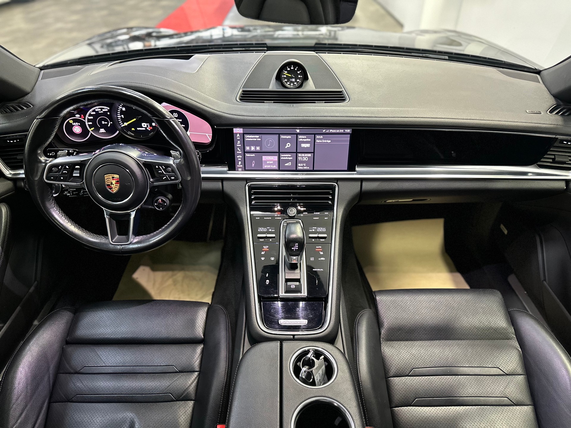 PORSCHE Panamera 4 E-Hybrid Sport Turismo PDK-image-13