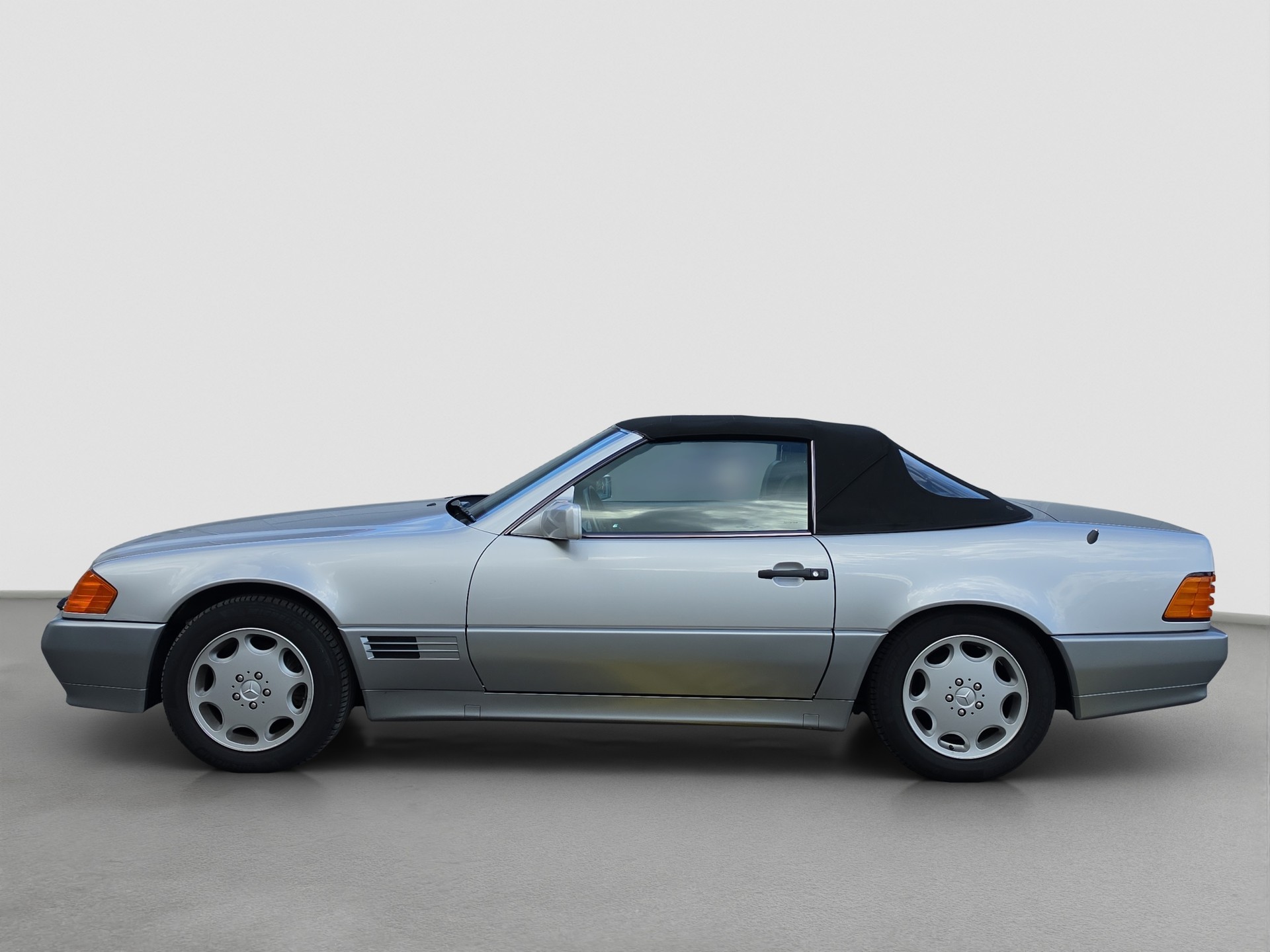 MERCEDES-BENZ SL 300-showroom-element-1