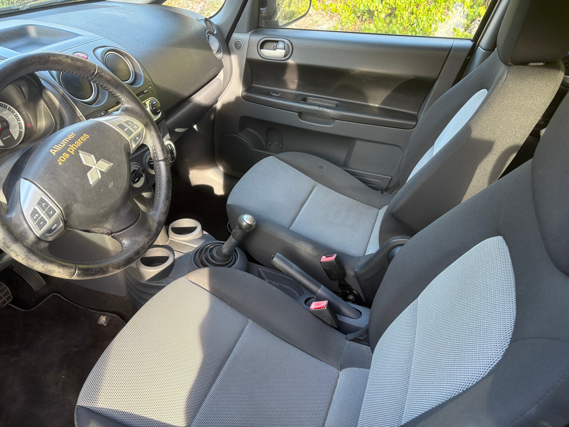 MITSUBISHI Colt 1.3 16V Jubilé (35) ClearTec-image-6