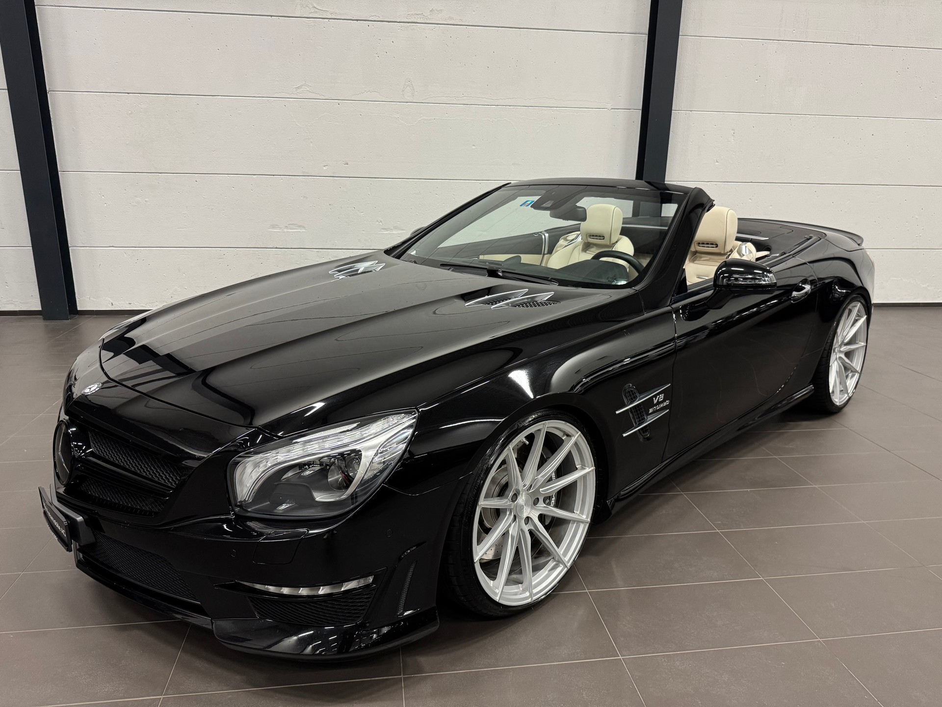 MERCEDES-BENZ SL 63 AMG Speedshift Designo-showroom-element-2
