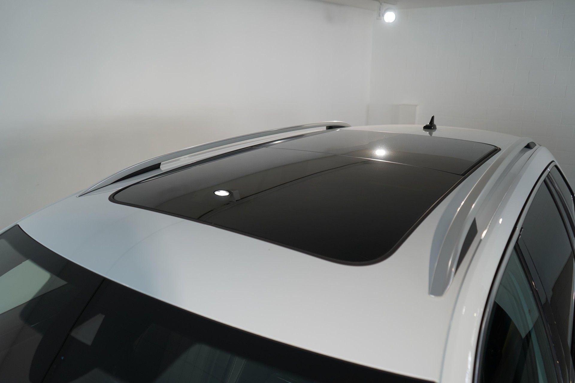 SKODA Superb Combi 2.0 TSI L & K 4x4 DSG-image-15