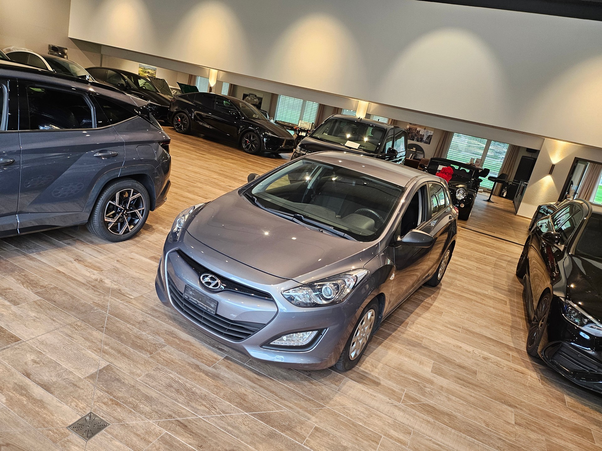 HYUNDAI i30 1.4 Comfort 🔥frisch ab MFK🔥8-fach🔥-showroom-element-1