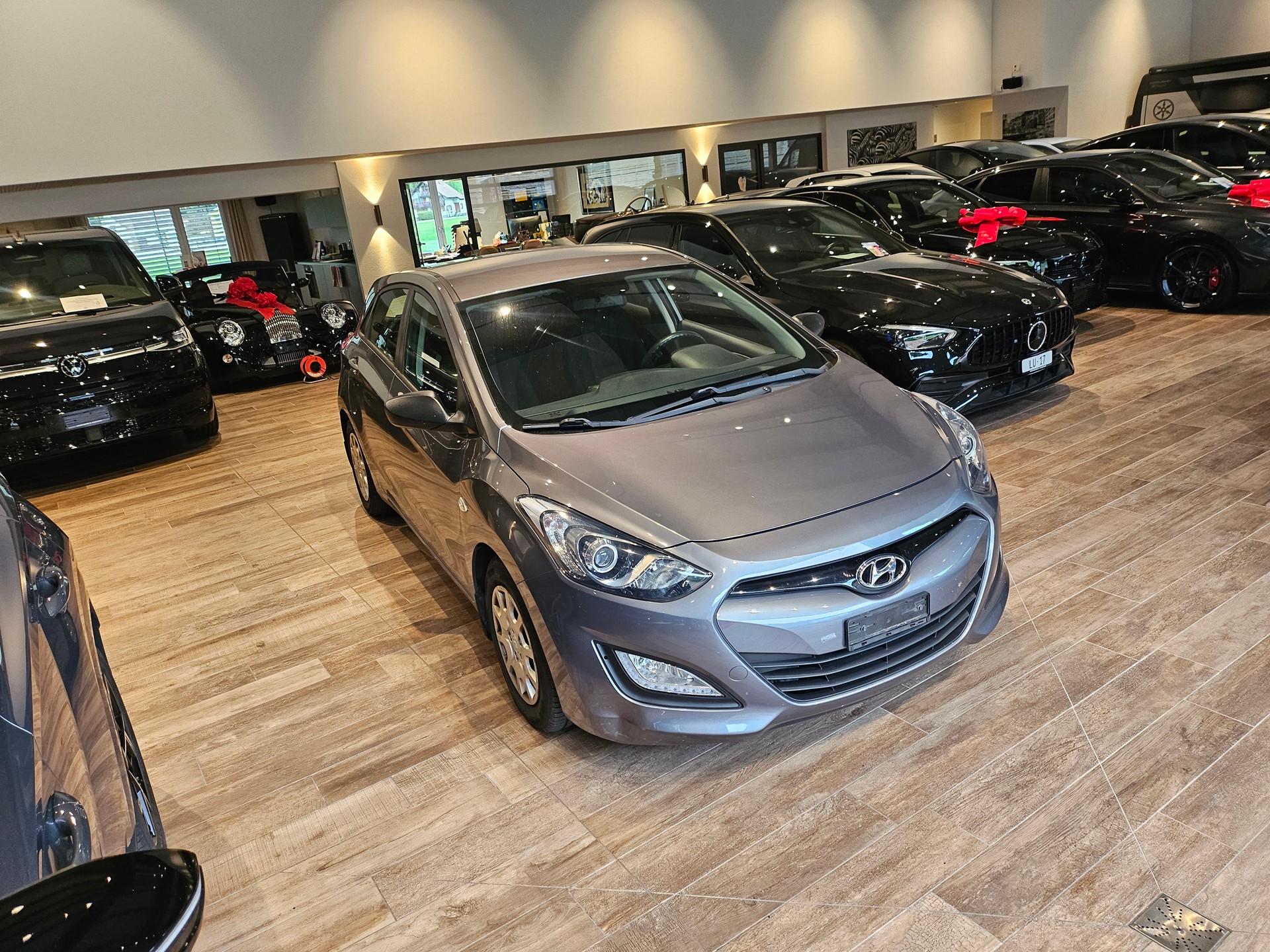 HYUNDAI i30 1.4 Comfort 🔥frisch ab MFK🔥8-fach🔥-image-5