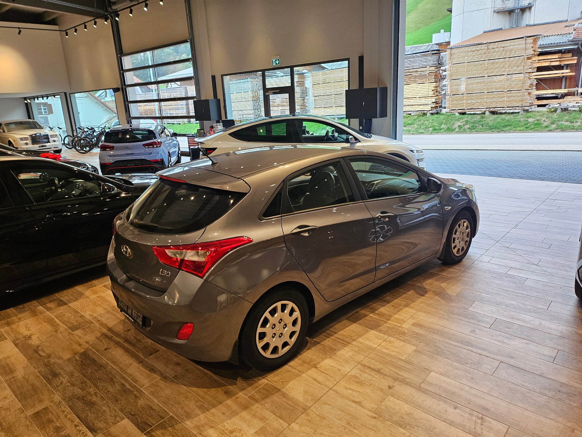 HYUNDAI i30 1.4 Comfort 🔥frisch ab MFK🔥8-fach🔥-image-8