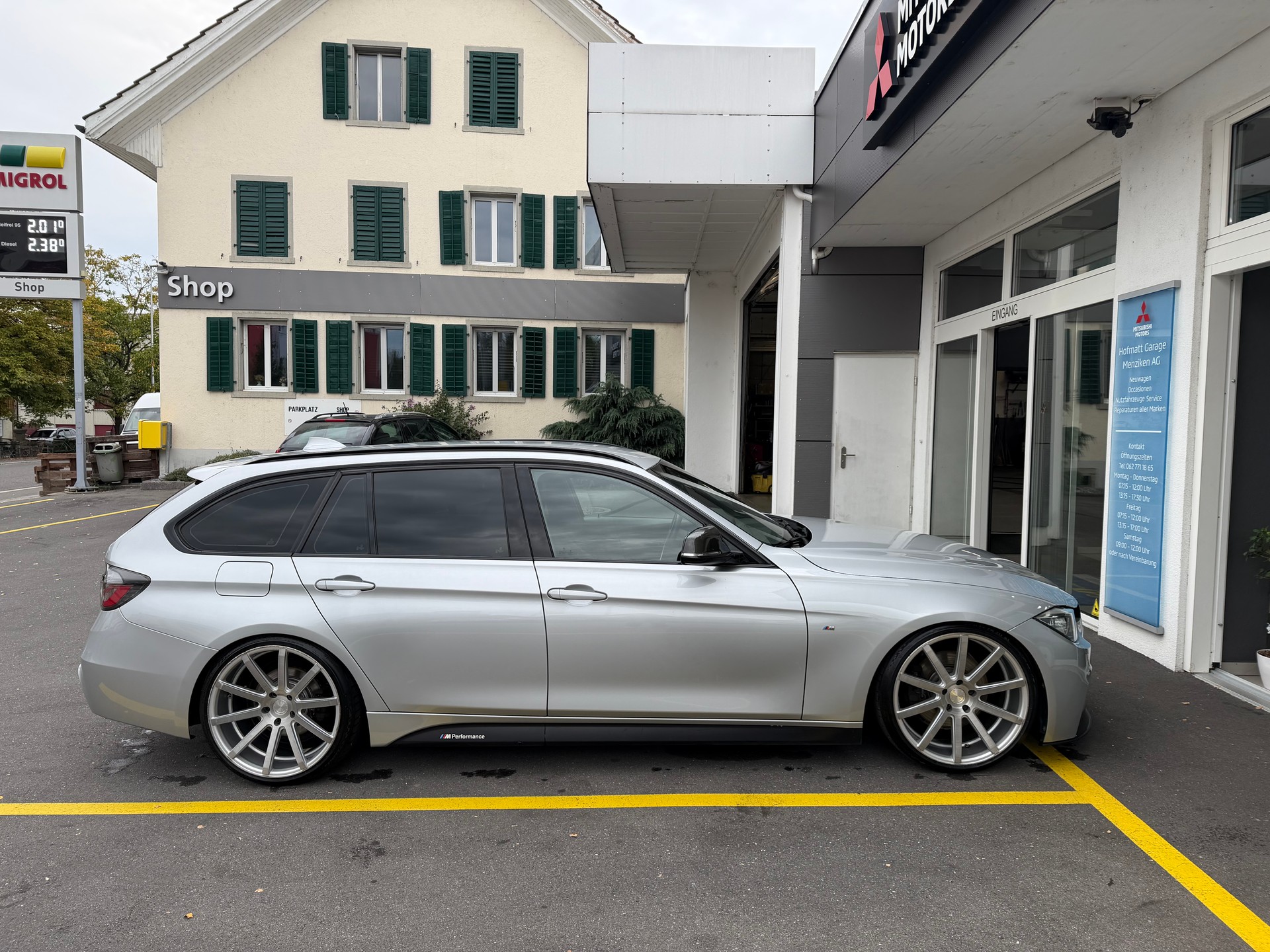 BMW 328i Touring Steptronic-image-8