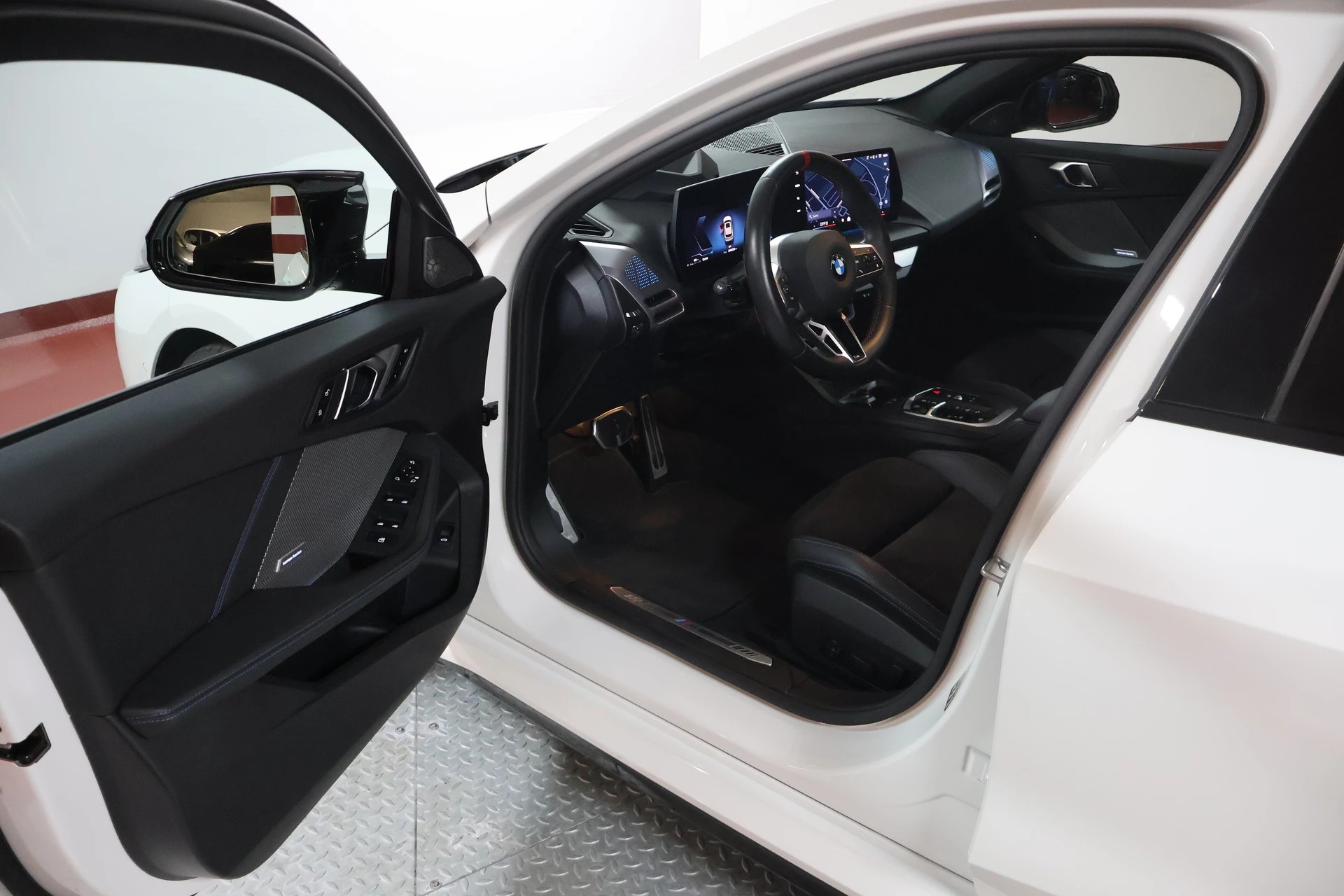 BMW M135 xDrive M Sport Pro-image-5