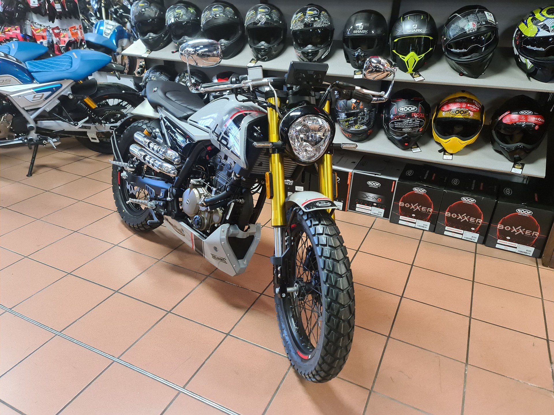 MONDIAL HPS 125-image-12