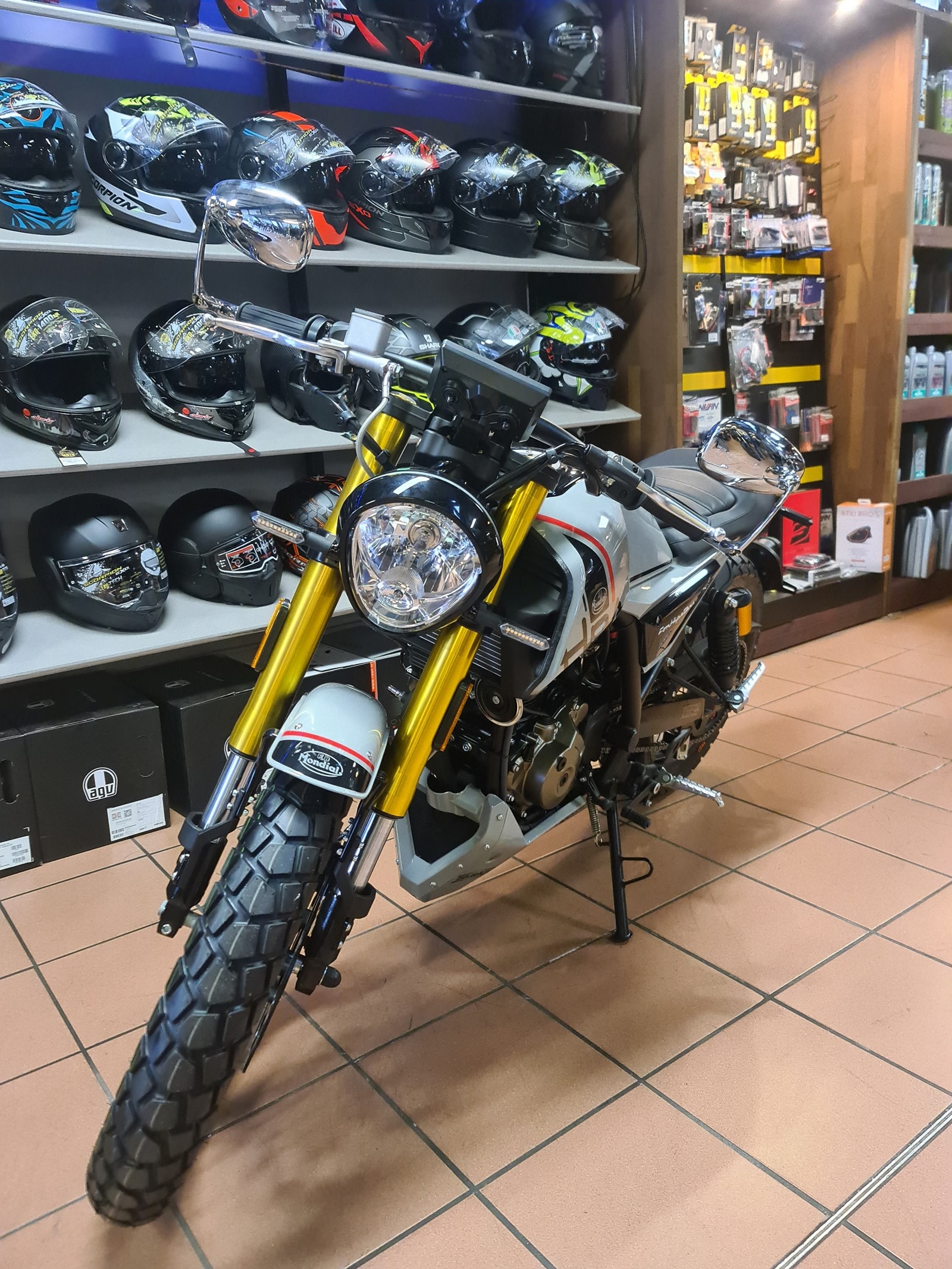 MONDIAL HPS 125-image-5