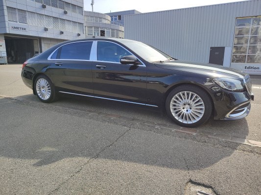 MERCEDES-BENZ S 560 Maybach 4Matic-showroom-element-2