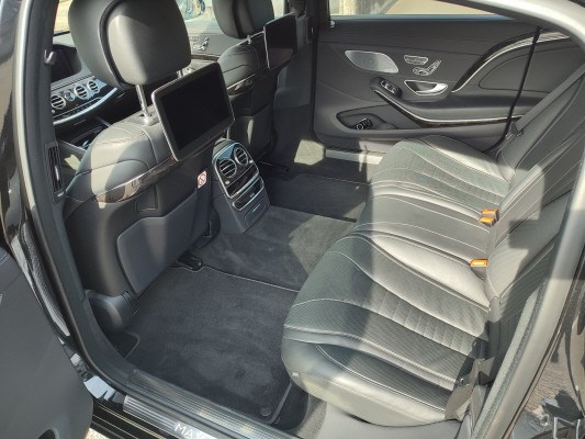 MERCEDES-BENZ S 560 Maybach 4Matic-image-8