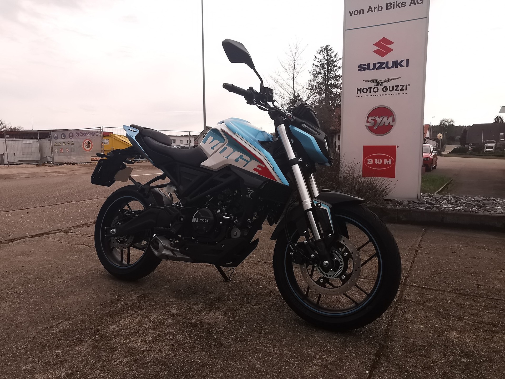 VOGE 125 R ABS-image-1