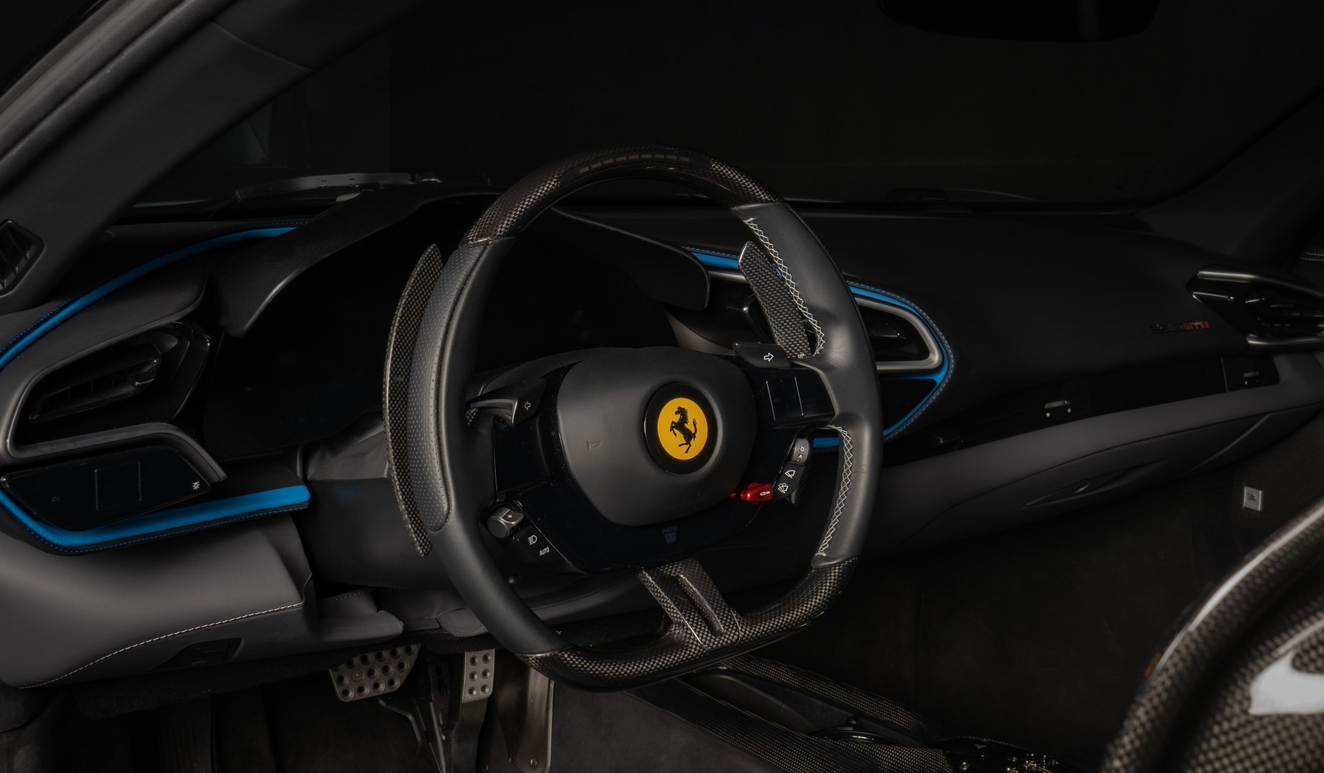 FERRARI 296 GTB-showroom-element-3