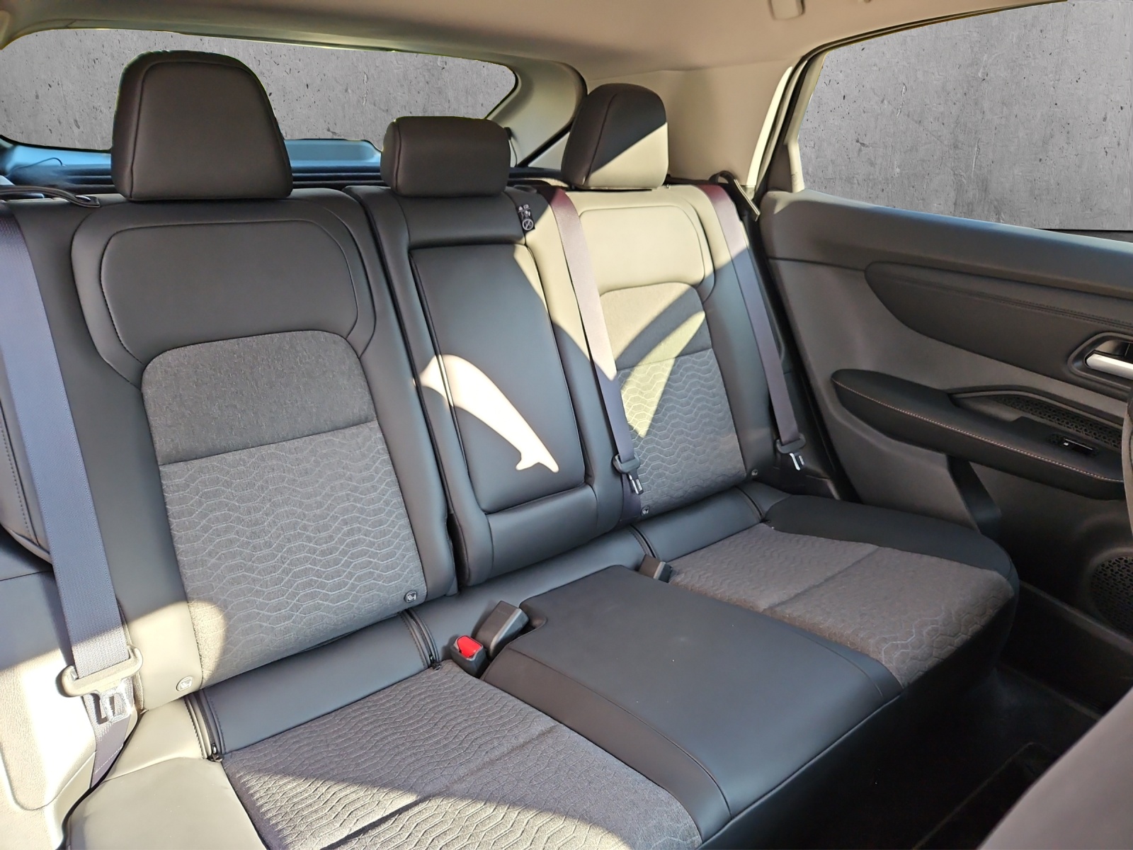 NISSAN Ariya Advance 63kWh-image-12