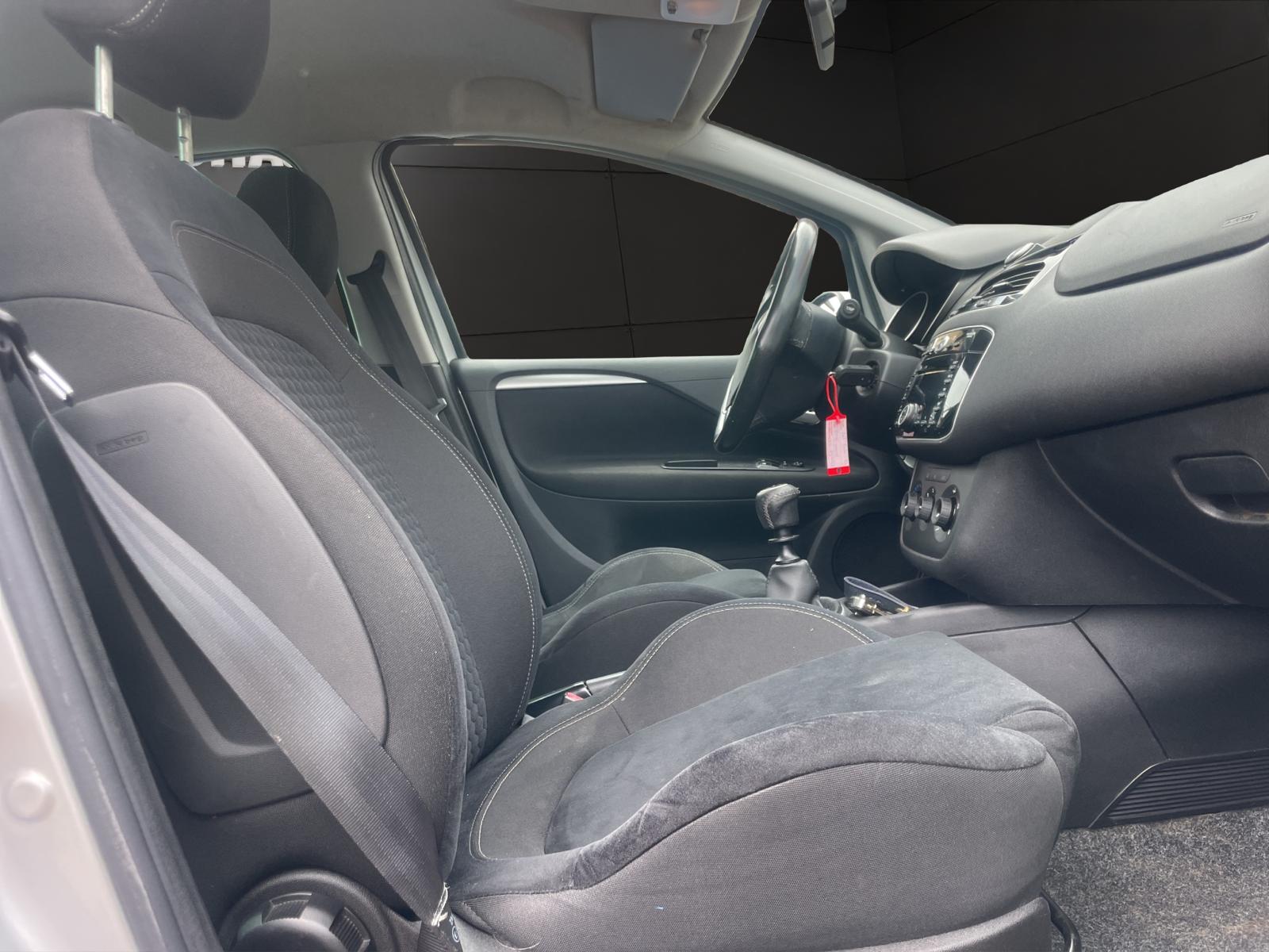 FIAT Punto 1.2 MyStyle-image-11