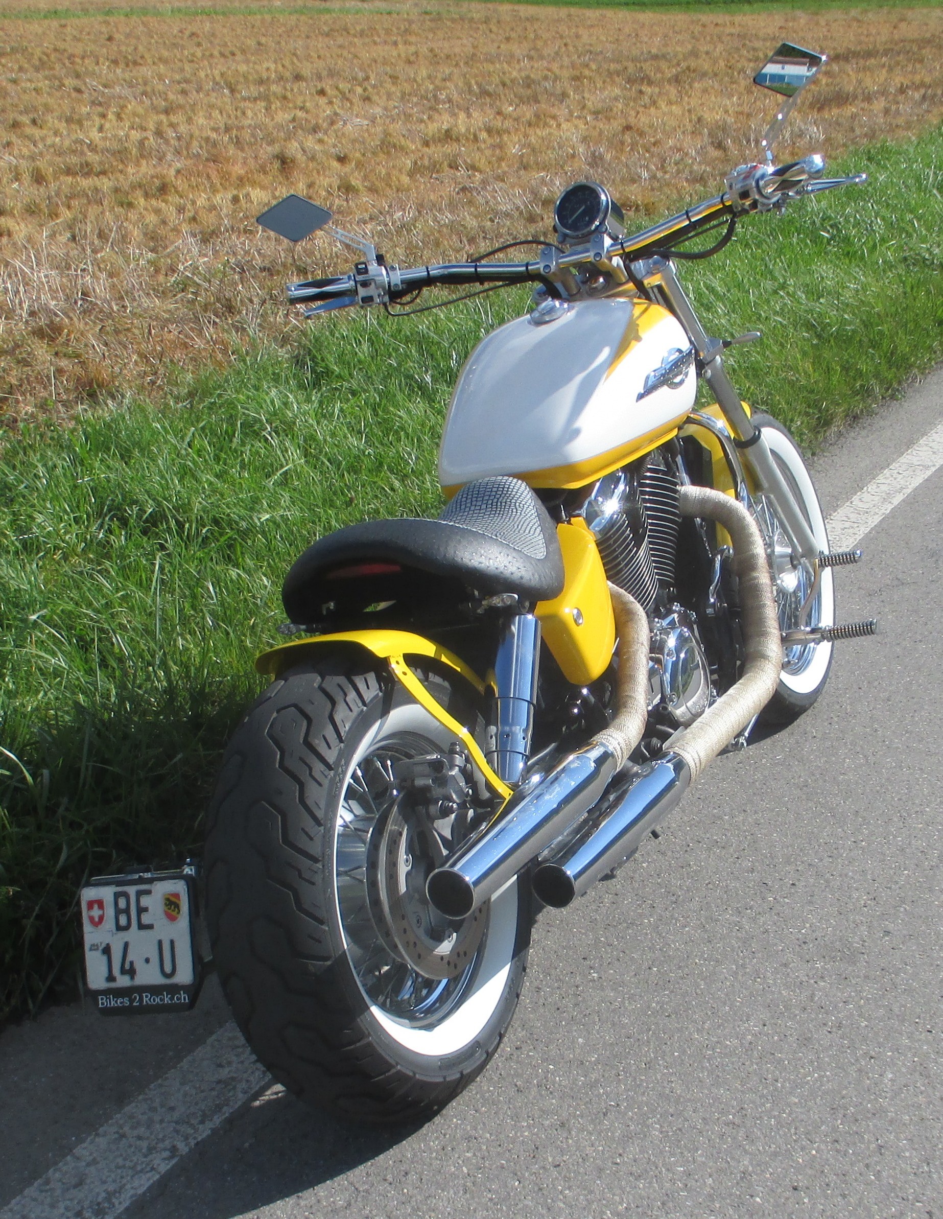 HONDA VT 1100 C2 S-W Shadow-image-3