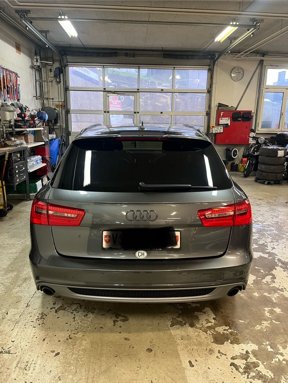 AUDI A6 Avant 3.0 TFSI V6 quattro S-tronic-image-3