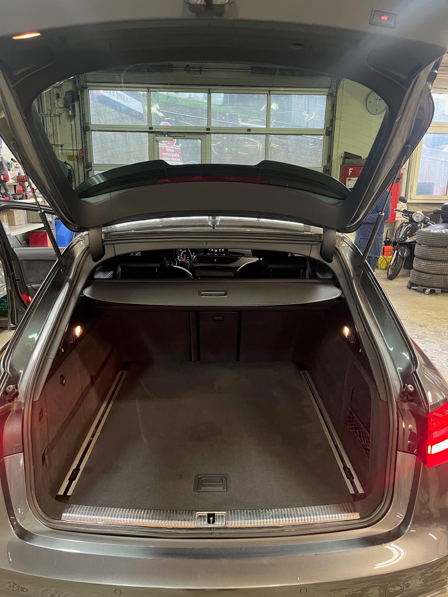AUDI A6 Avant 3.0 TFSI V6 quattro S-tronic-image-11