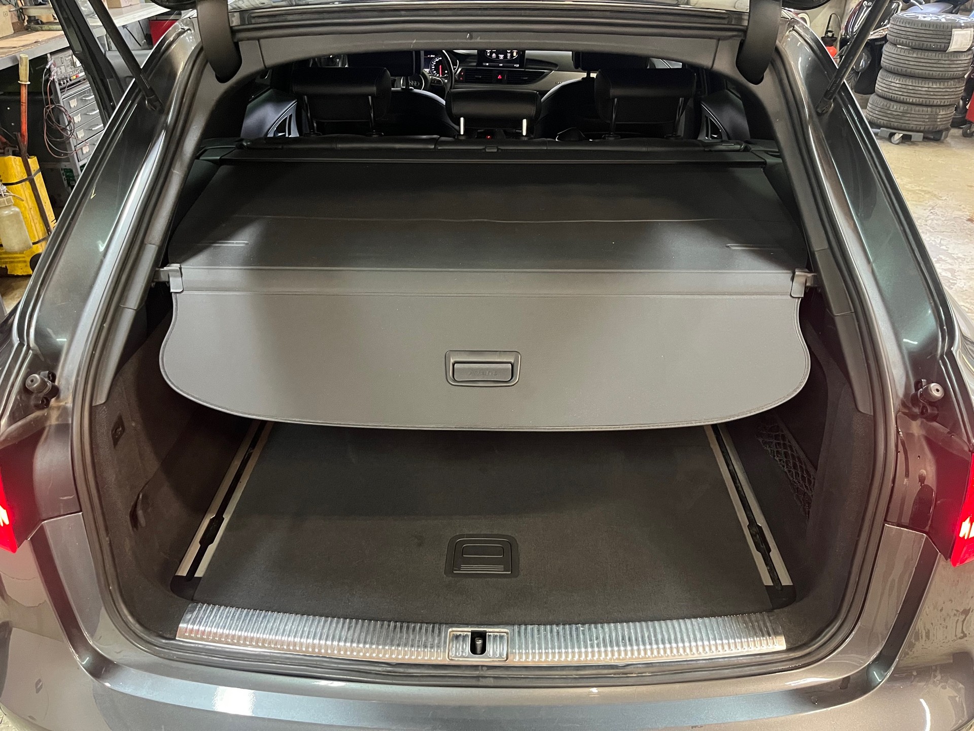 AUDI A6 Avant 3.0 TFSI V6 quattro S-tronic-image-12