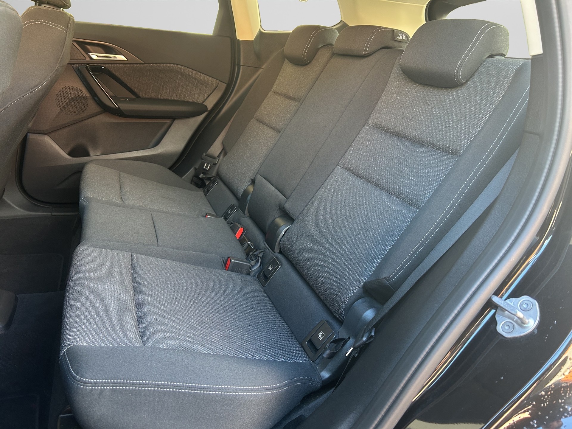BMW X1 xDrive 20d 48V-image-14