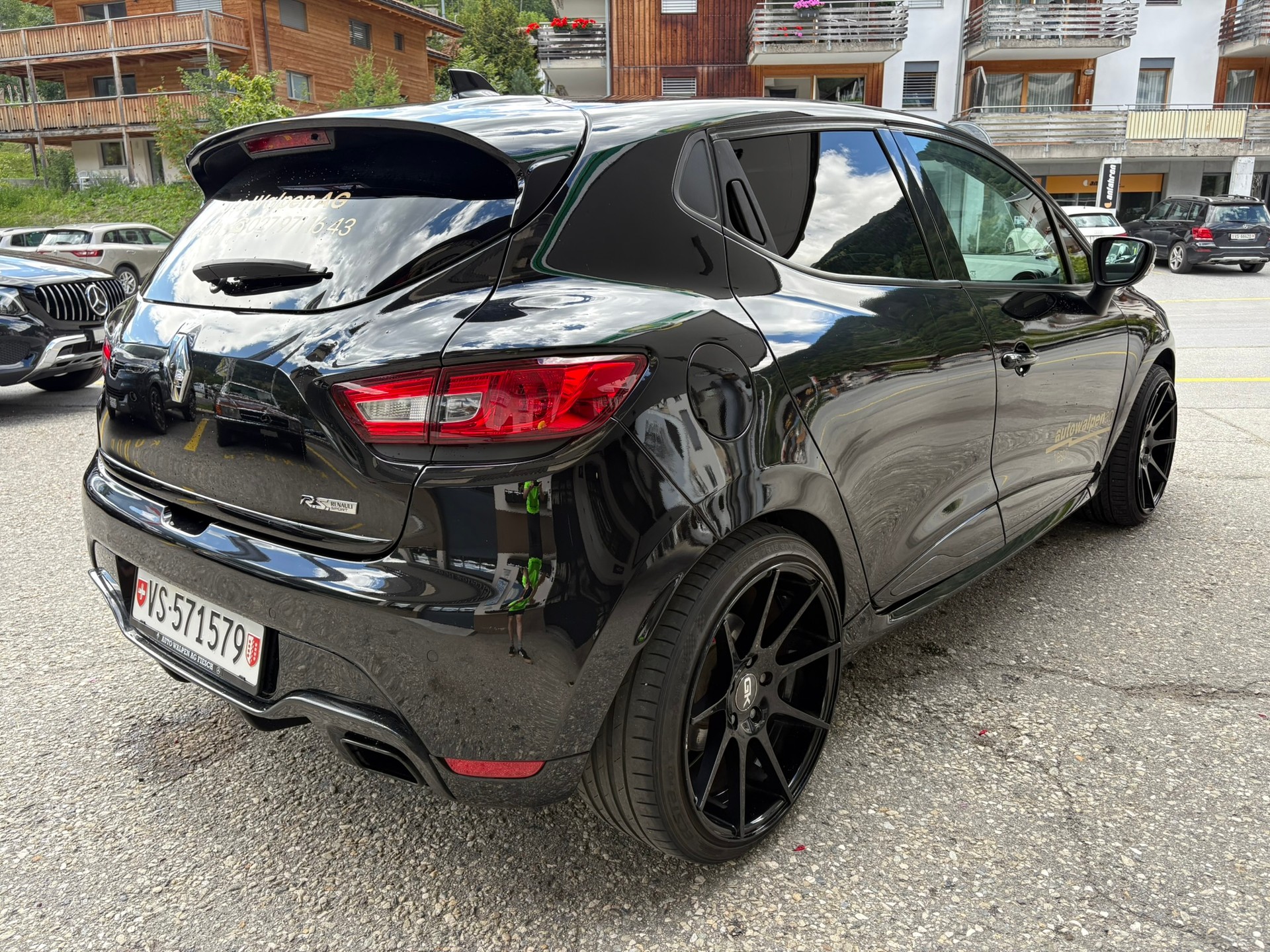 RENAULT Clio 1.6 T RS 200 EDC-showroom-element-3