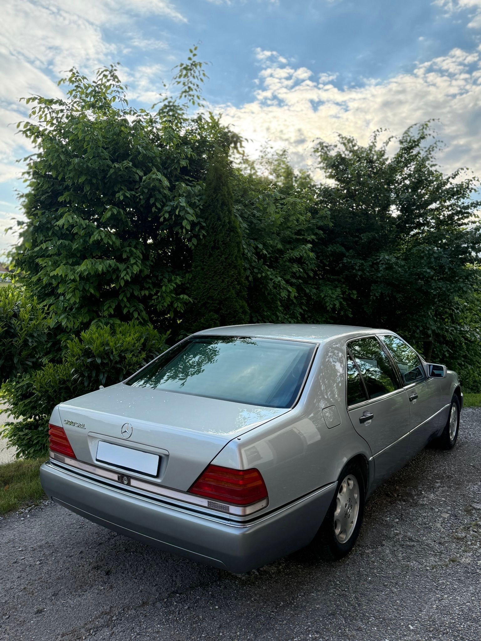 MERCEDES-BENZ 500SEL-showroom-element-1